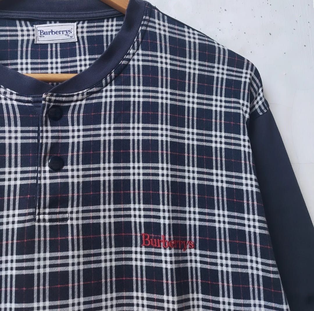 Burberry × Burberry Prorsum × Vintage Vtg Burberrys Novacheck Navy Half Button Sweatshirt Size US M / EU 48-50 / 2 - 7 Thumbnail