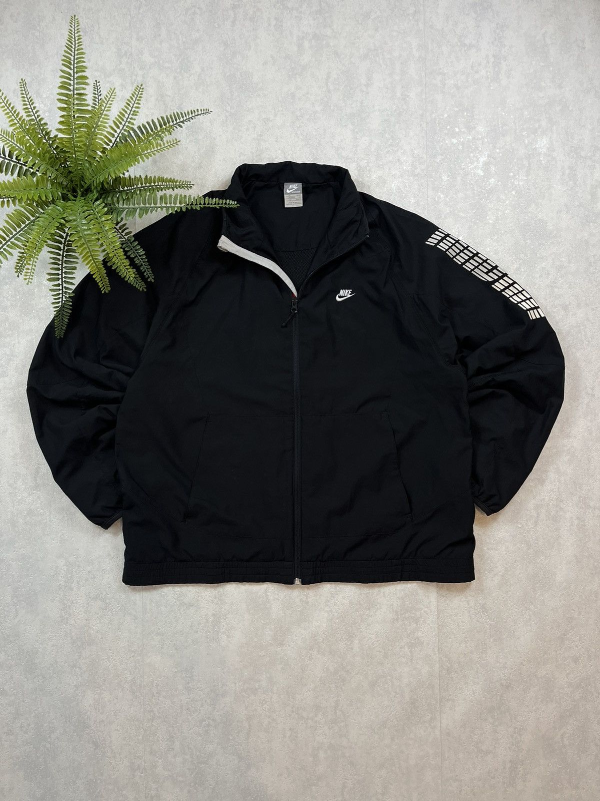 Nike 90’s NIKE AIR BIG SLEEVE SPELLOUT LOGO SWOOSH JACKET Size US XL / EU 56 / 4 - 1 Thumbnail
