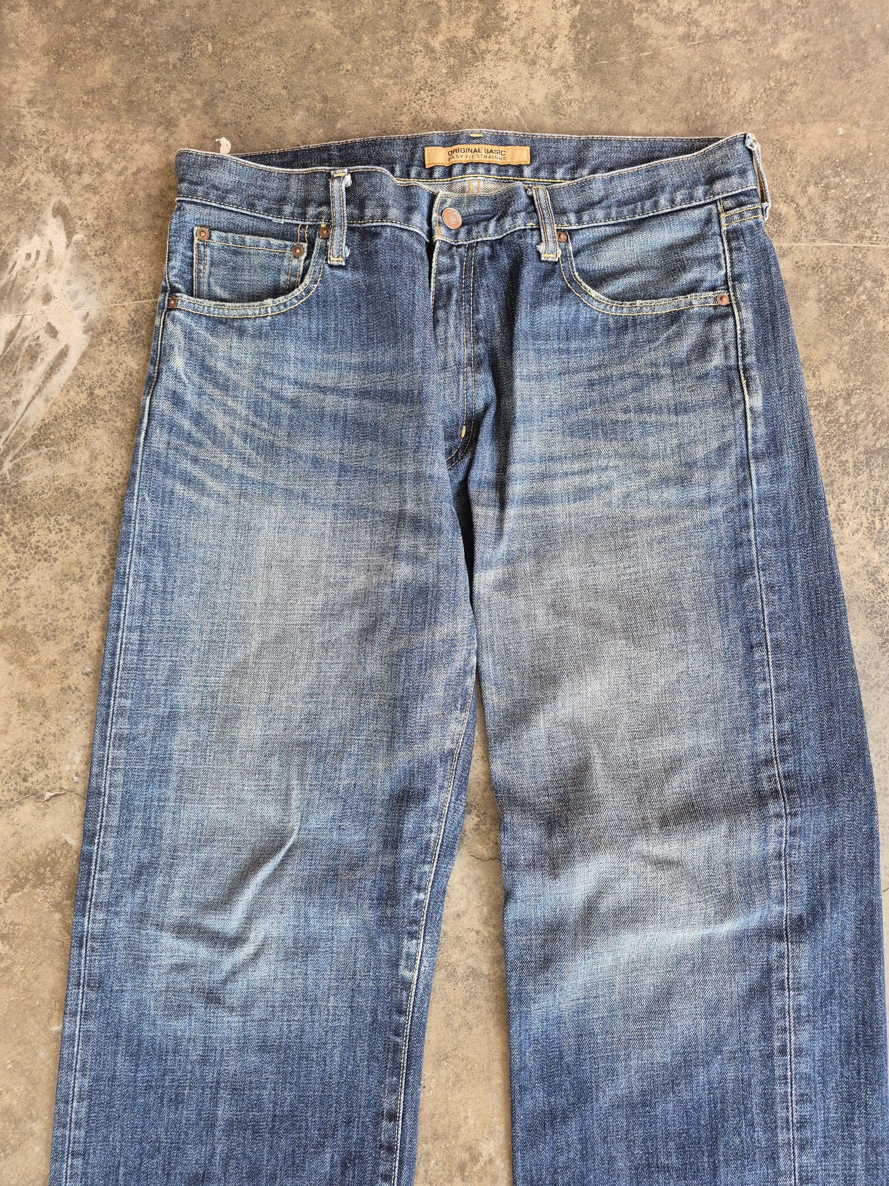 Uniqlo 🔥 Uniqlo Easy Fit Straight Jeans Denim Size US 35 - 2 Thumbnail