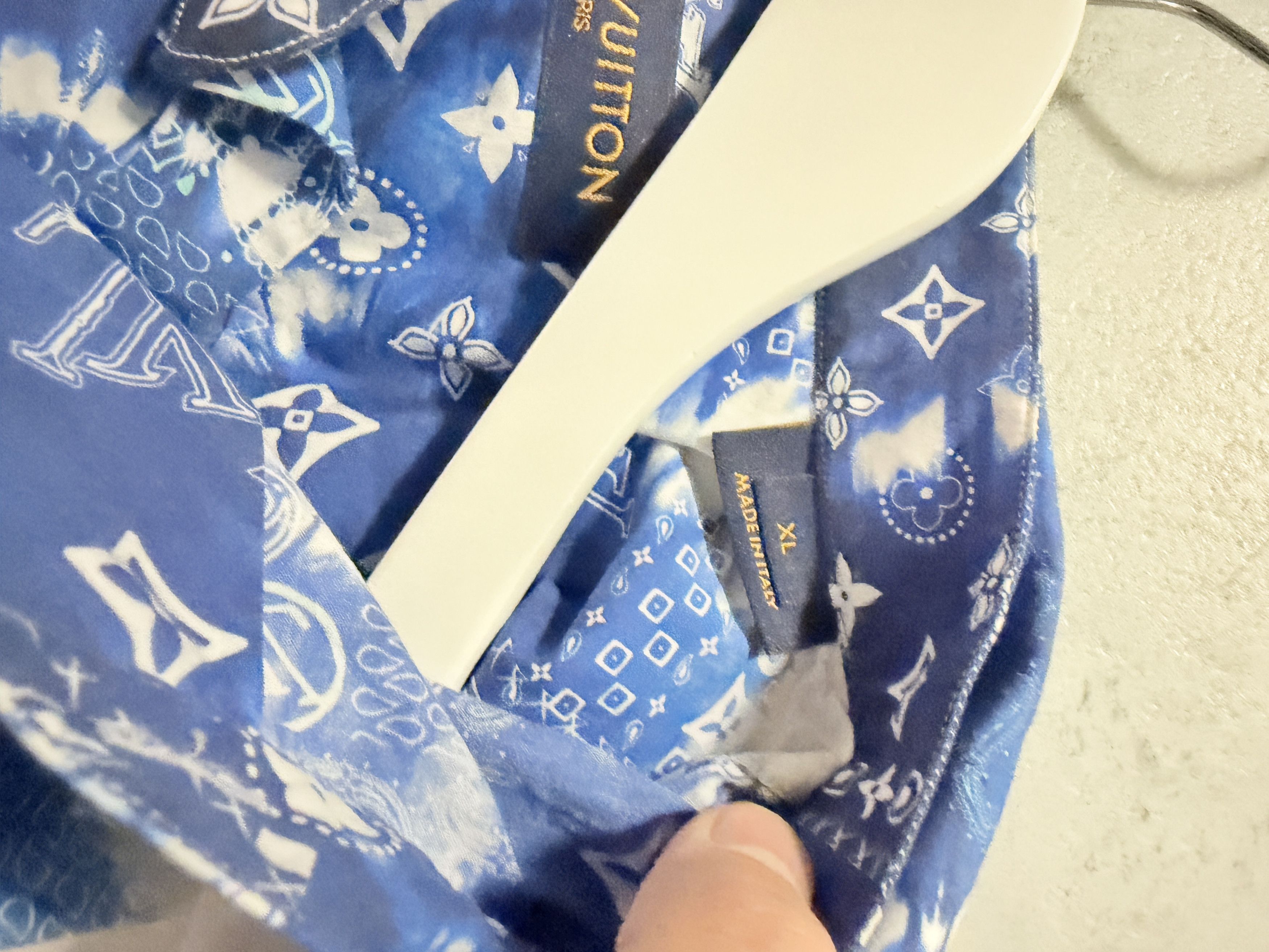Louis Vuitton Louis Vuitton Blue Monogram Bandana Button Up Shirt Size US XL / EU 56 / 4 - 4 Thumbnail