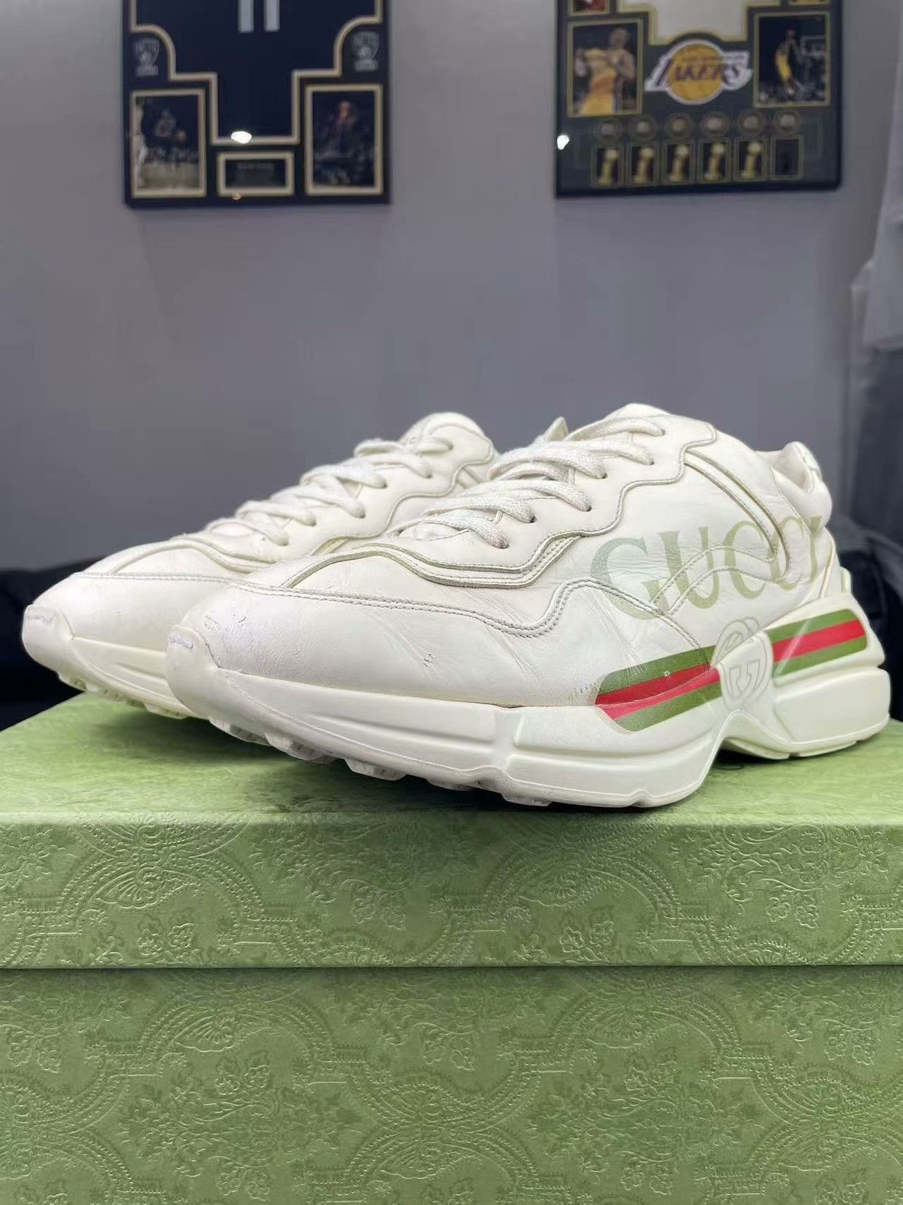Gucci Gucci Printed Lowtop Sneakers 42 Men Size US 9 / EU 42 - 1 Thumbnail