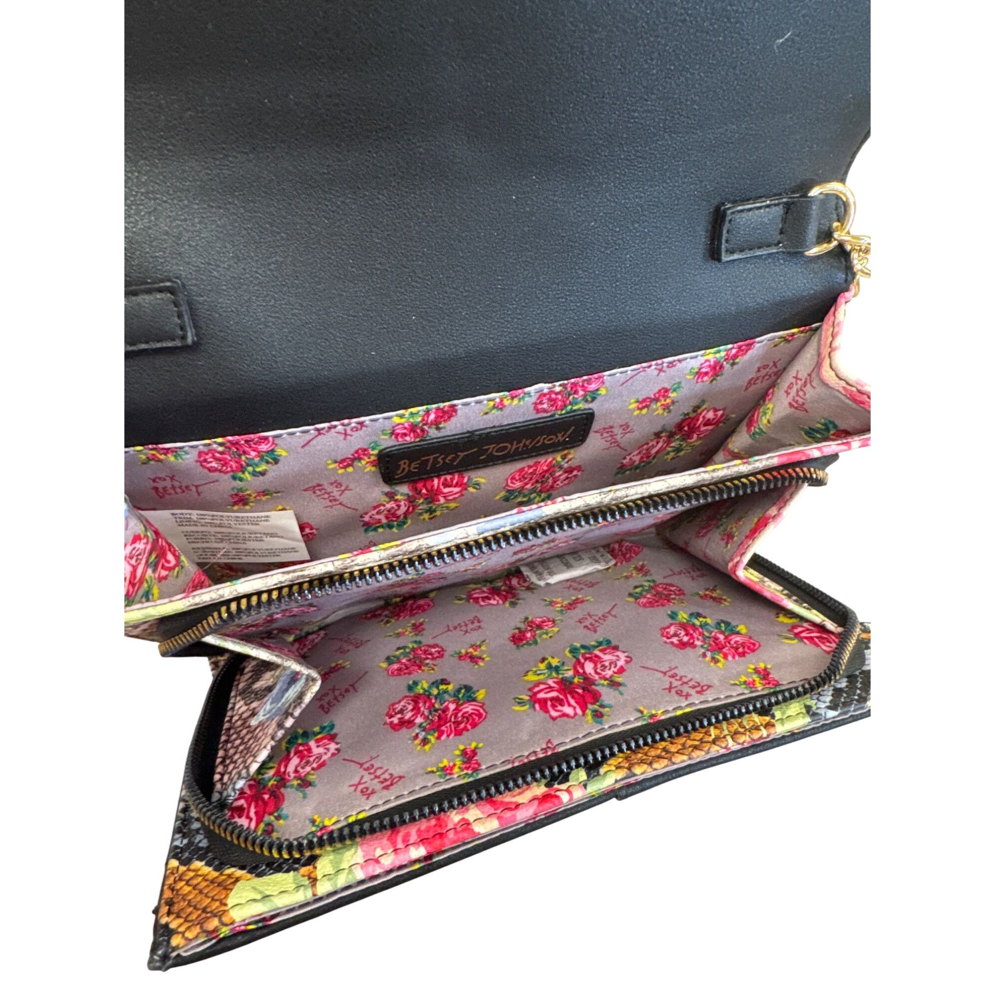 Betsey Johnson Betsey Johnson Floral Snakeskin Crossbody Clutch Purse SKU 7 Size ONE SIZE - 10 Thumbnail