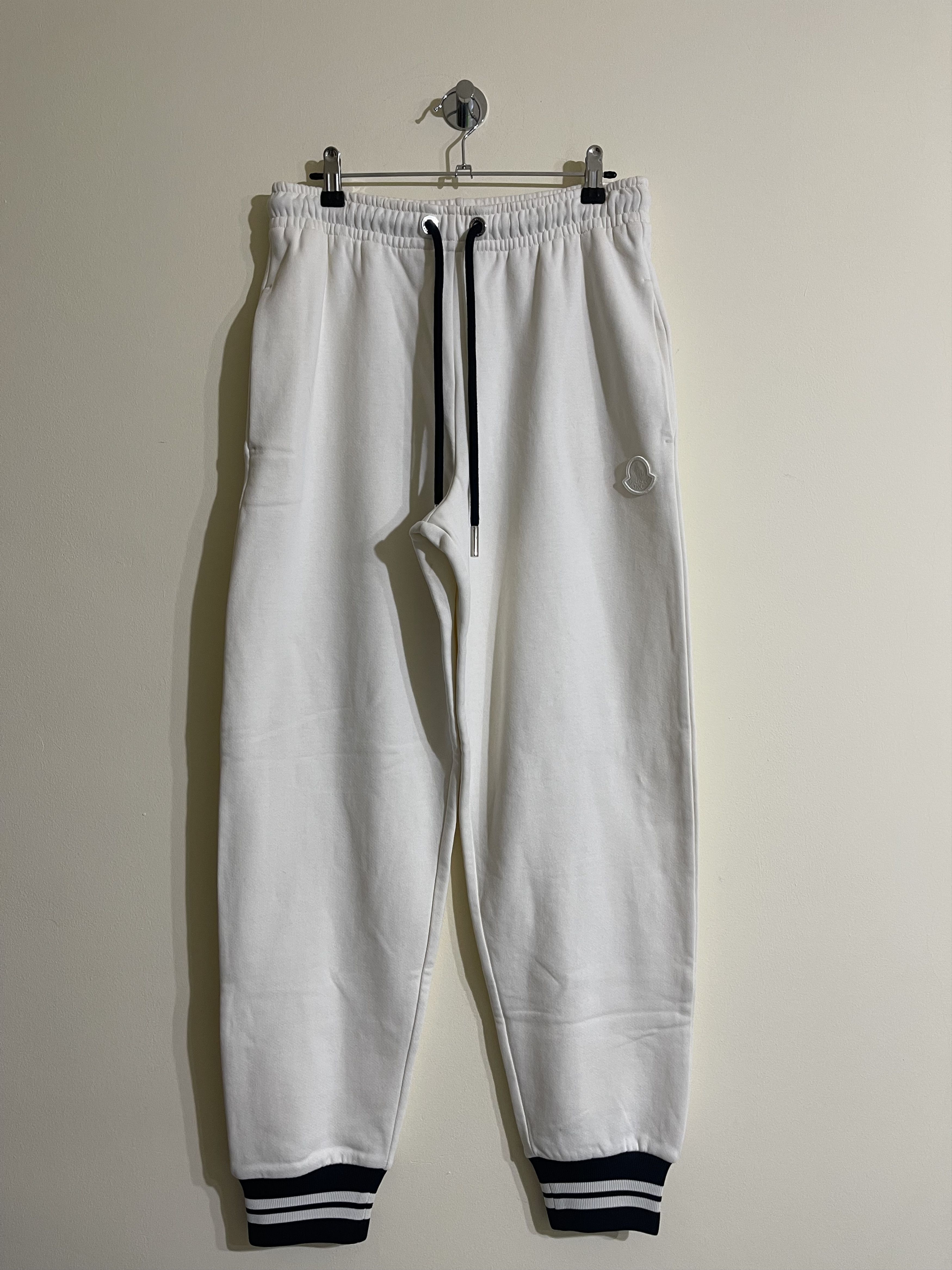 Moncler Moncler tracksuit jogger sweatpants Size US 28 / EU 44 - 1 Thumbnail