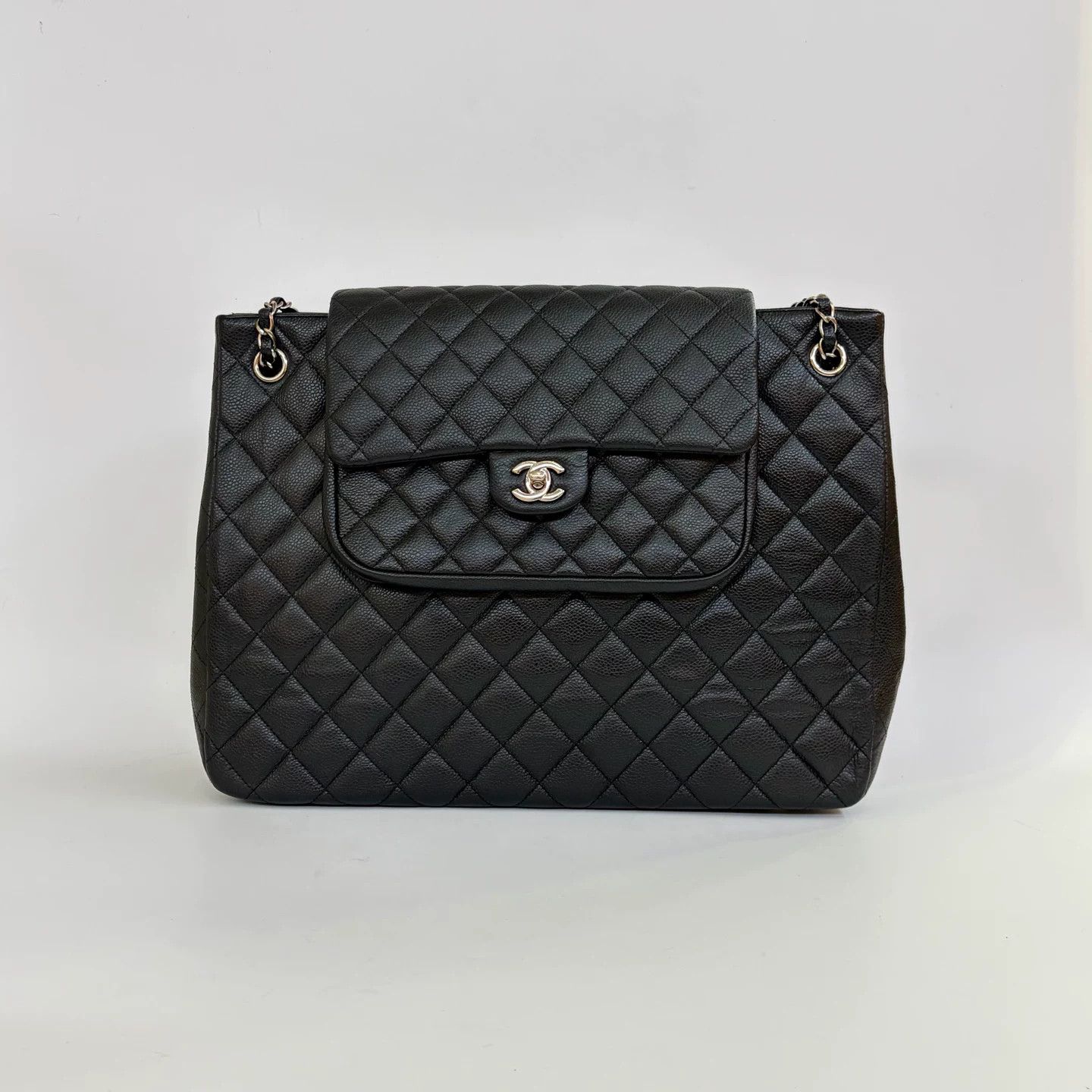Chanel Pre-loved Bag Very good condition Size ONE SIZE - 1 Thumbnail