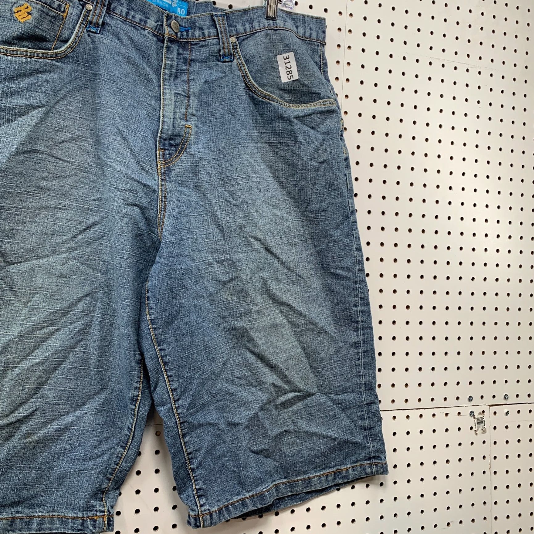 Rocawear VINTAGE Rocawear Denim Bermuda Shorts Blue Mens Size 40 Hip Hop 39x14 Fits 40 14in Inseam Jeans 90s Y2K Size US 40 / EU 56 - 5 Thumbnail