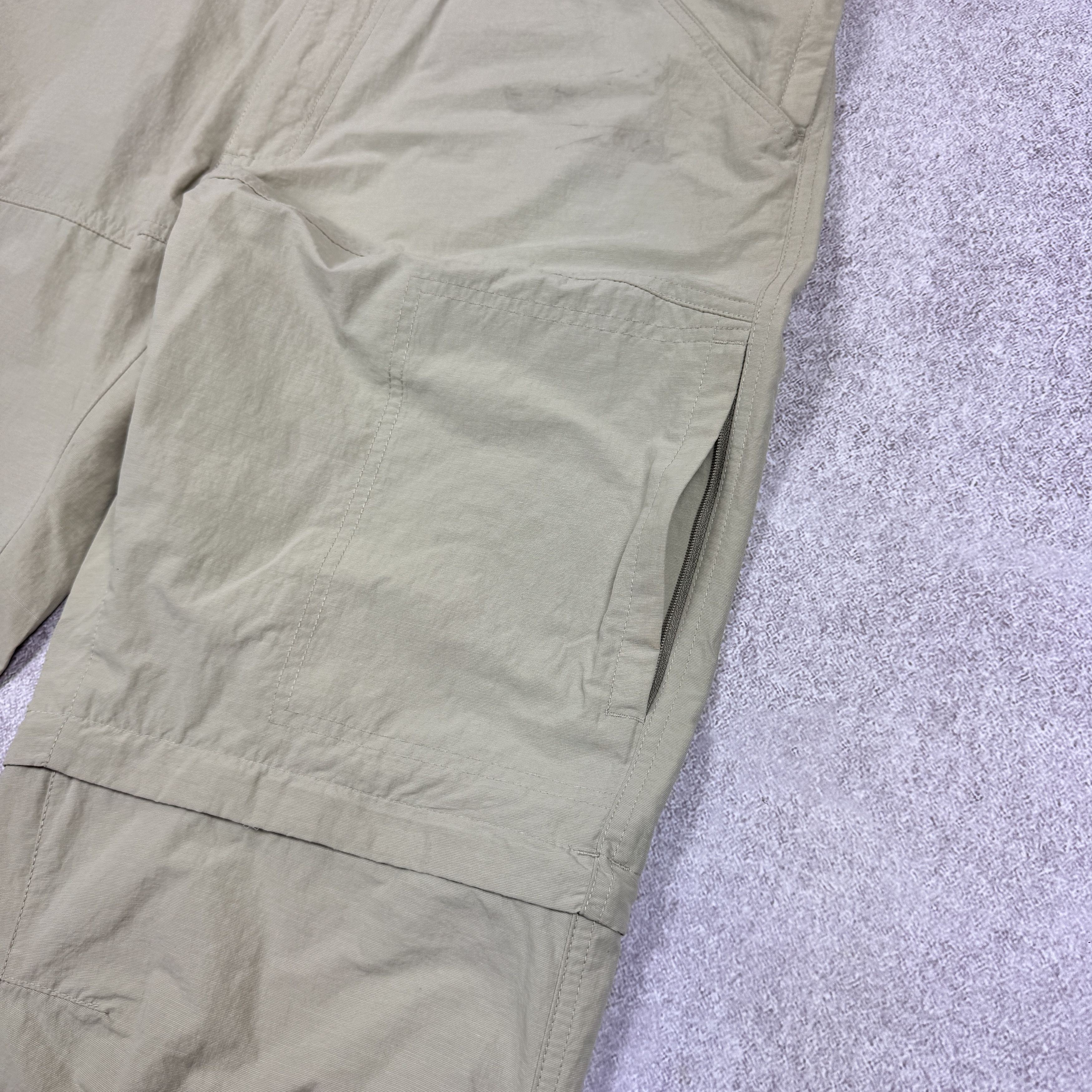 Fjallraven Fjallraven Cape Point MT Zip Off Trousers pants EU 54 US 37 Size US 37 - 8 Thumbnail