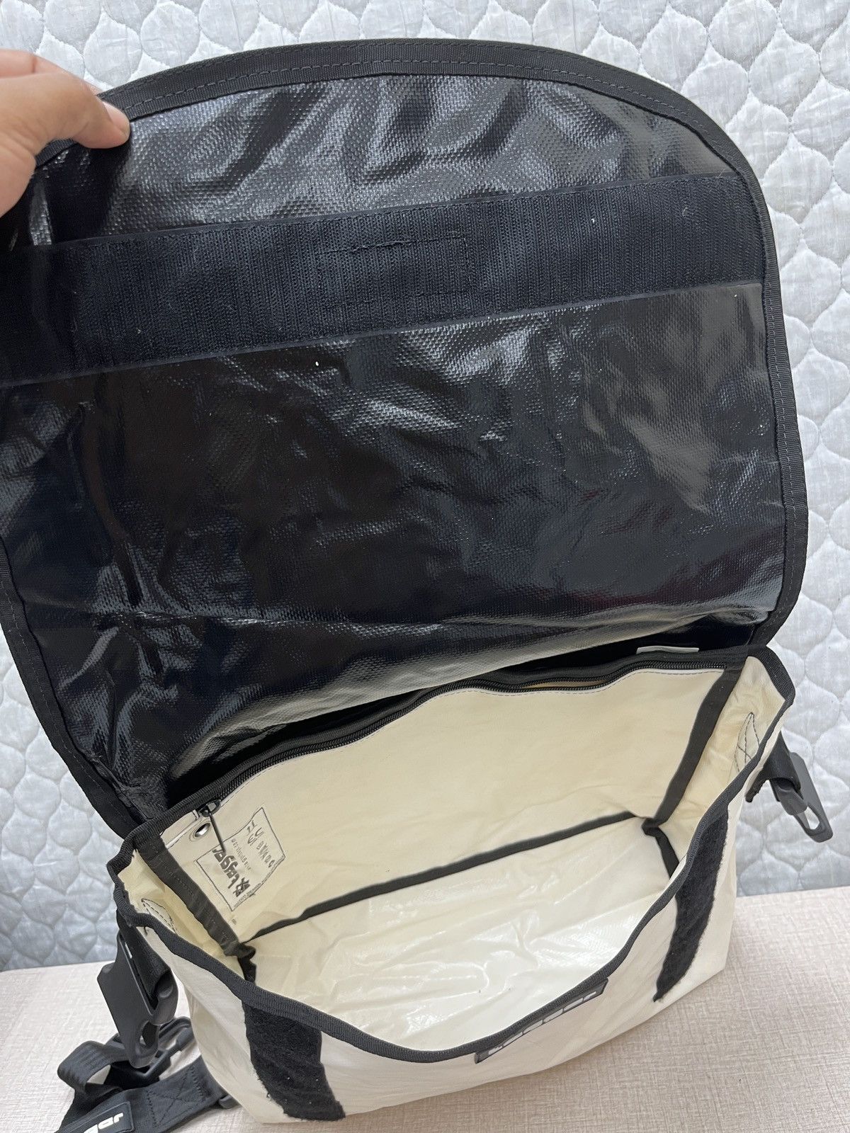 Japanese Brand 🔥🔥🔥ARCHIVE TAGGER BAGS Size ONE SIZE - 16 Thumbnail