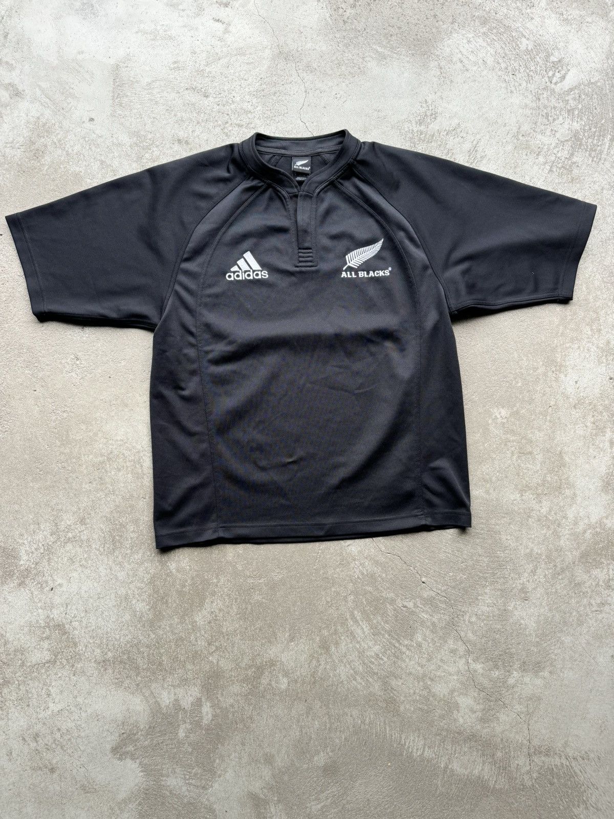 Adidas New Zealand All Blacks Rugby Jersey