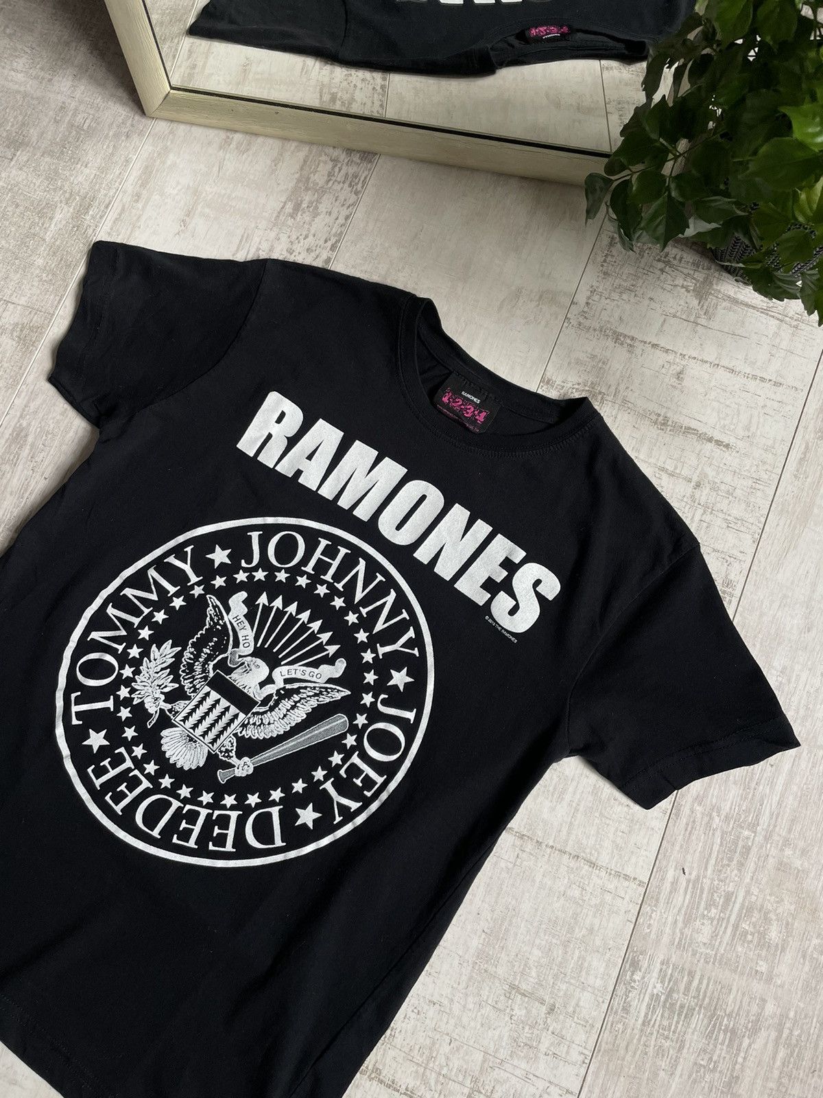 Band Tees × Vintage Ramones Vintage T-Shirt Black 2015 VERY RARE Size US S / EU 44-46 / 1 - 3 Thumbnail