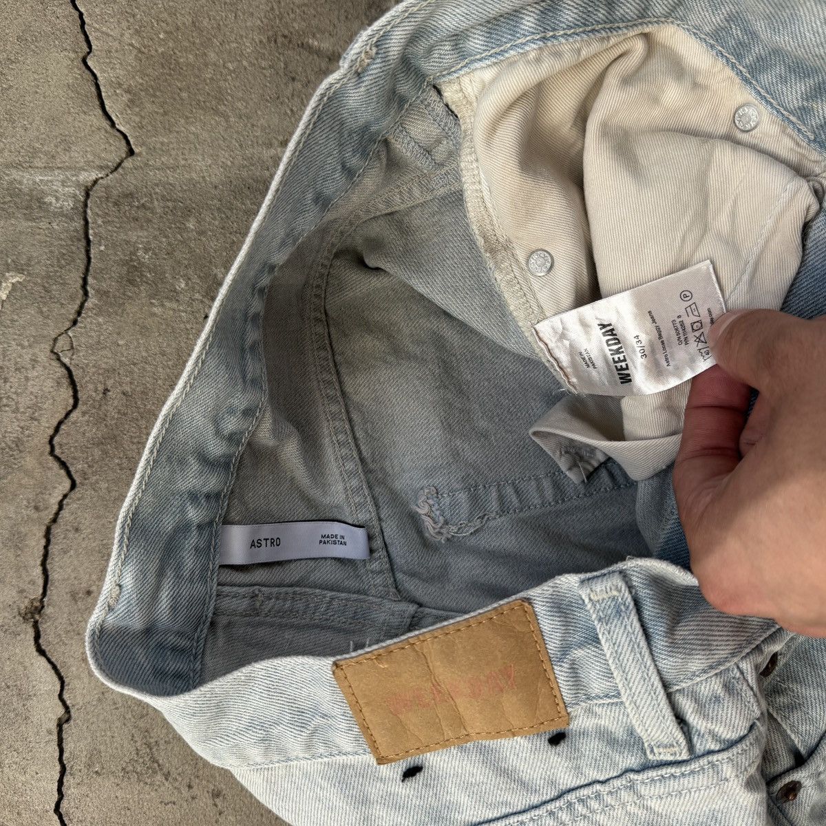 Weekday Weekday Astro loose baggy Jeans Size US 30 / EU 46 - 7 Thumbnail