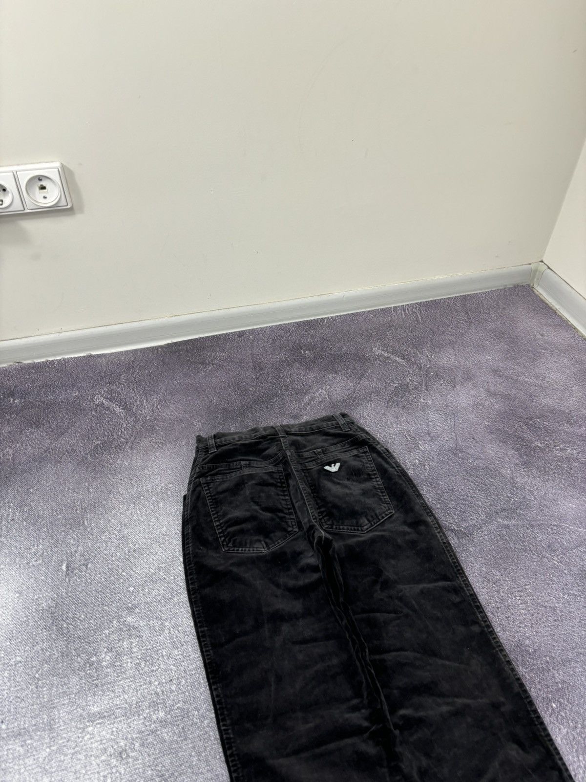 Armani Vintage 90s Armani Jeans Velvet Black Skinny Pants Jeans Size 28" / US 6 / IT 42 - 15 Thumbnail