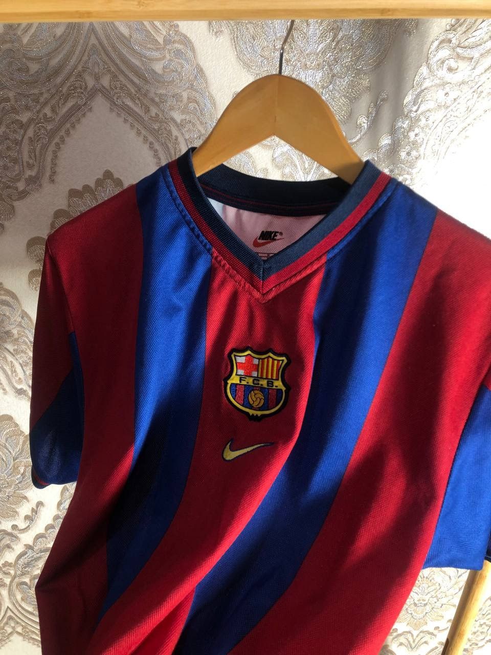 Nike × Vintage VERY RARE NIKE FC BARCELONA SPAIN SOCCER JERSEY RETRO 90s Size US S / EU 44-46 / 1 - 3 Thumbnail