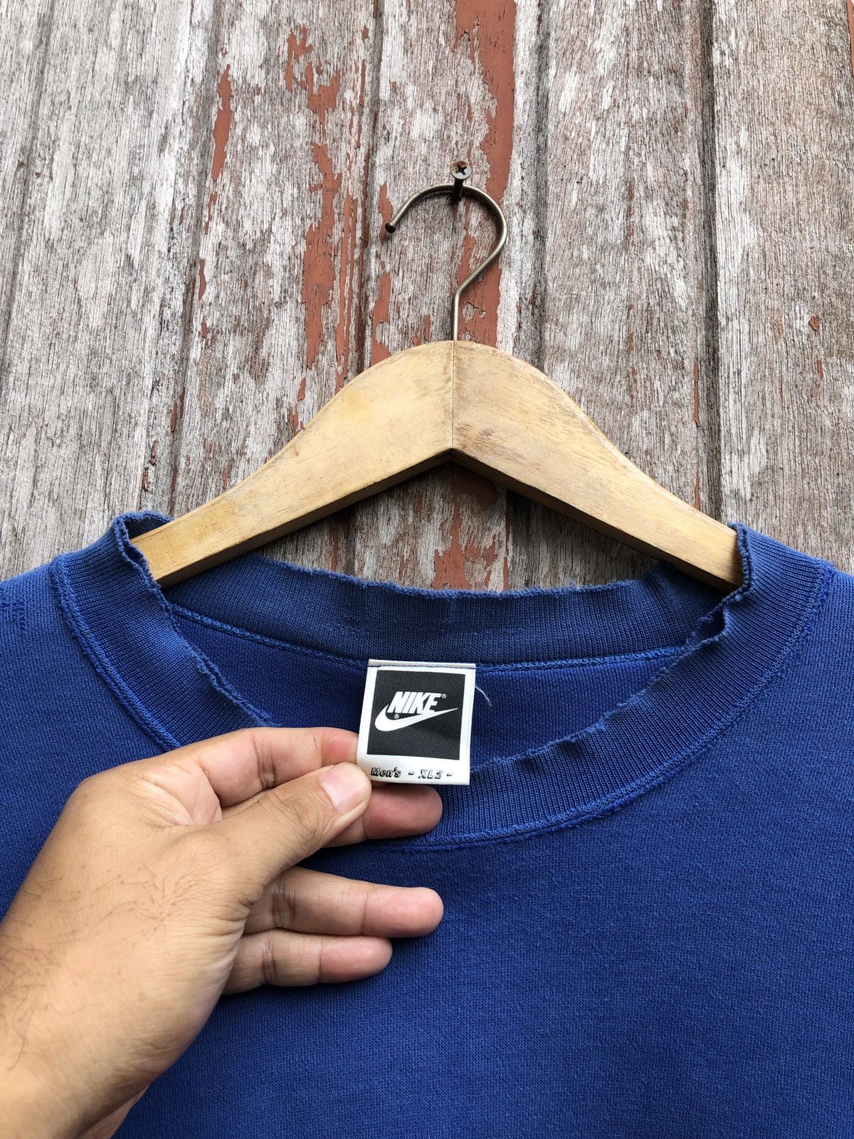 Nike × Vintage Nike Vintage Crewneck trashed Size US L / EU 52-54 / 3 - 7 Thumbnail