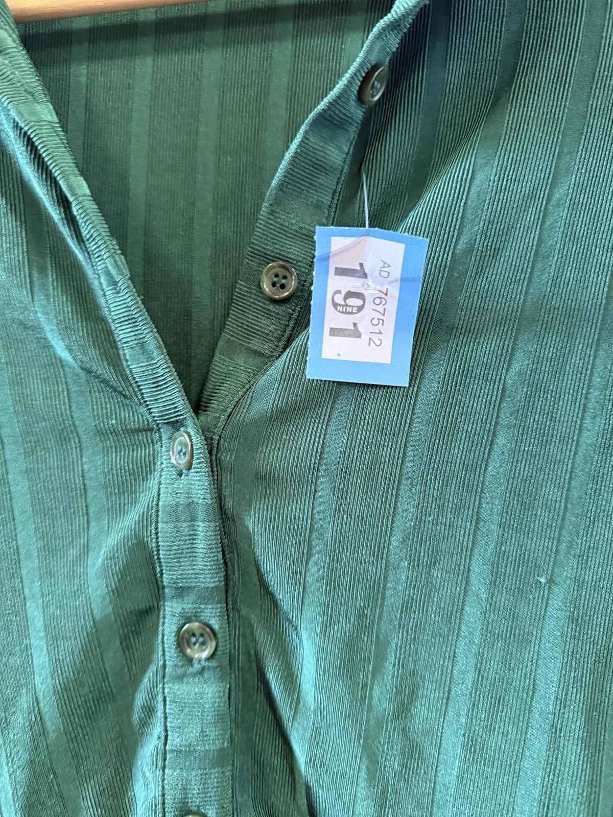 Urban Outfitters Urban Outfitters Green Ribbed Long Sleeve Button-Up Top Size M / US 6-8 / IT 42-44 - 2 Thumbnail