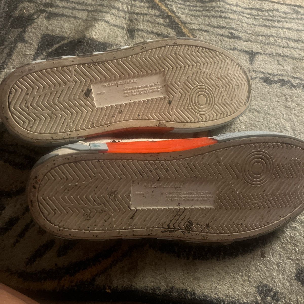 Off-White Off-White Vulcanized Canvas Sneakers Size US 9 / EU 42 - 2 Thumbnail