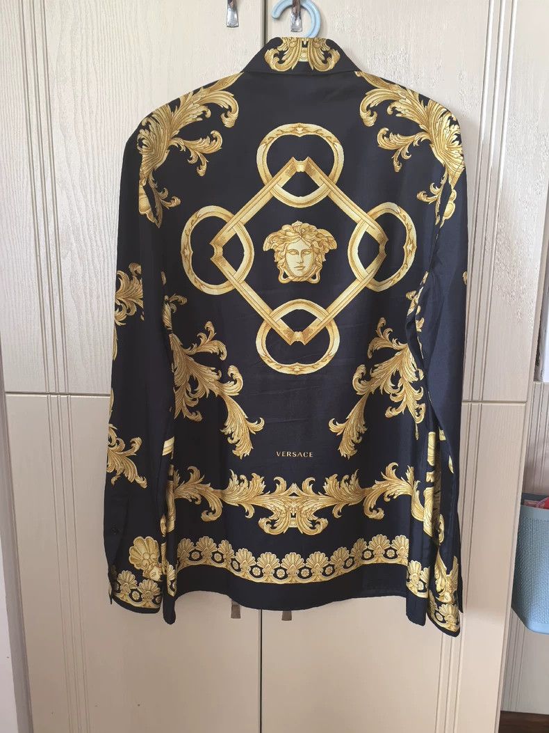 Versace Versace Silk shirt Size US M / EU 48-50 / 2 - 4 Thumbnail