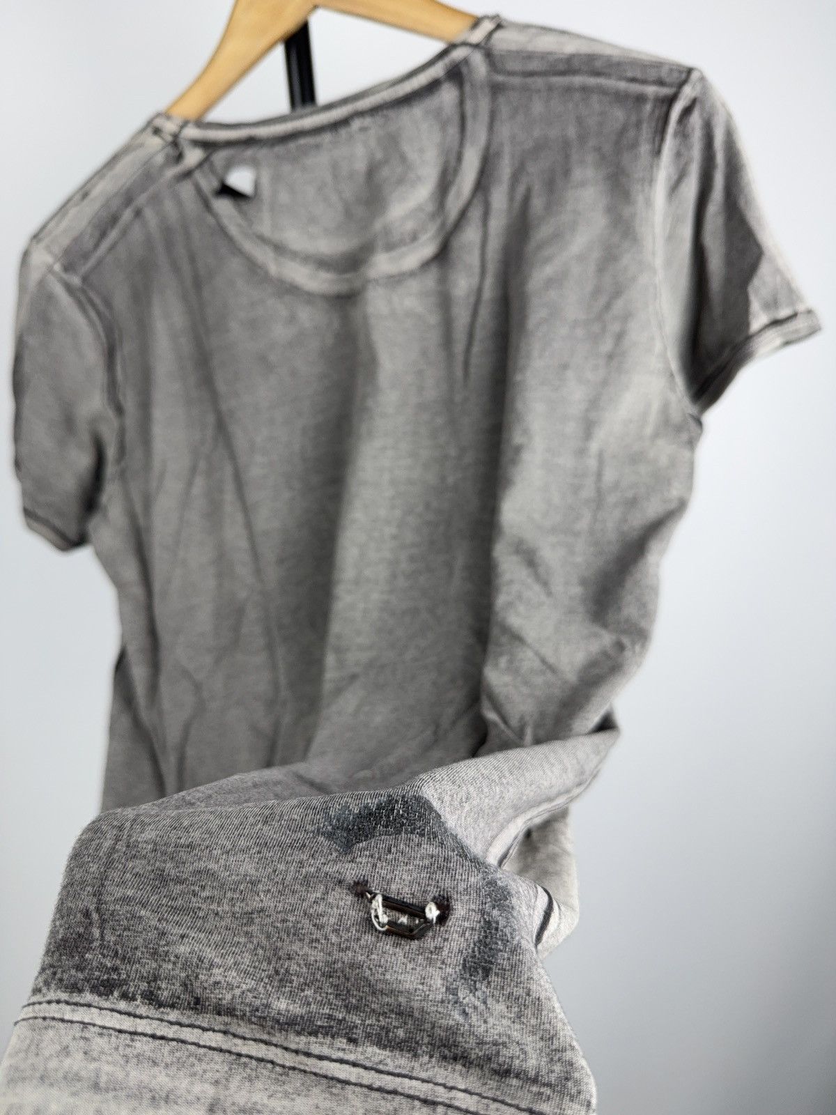 Diesel Y2K DIESEL Punk Rock Skull Distressed Graphic T-Shirt Grunge Size US S / EU 44-46 / 1 - 20 Thumbnail