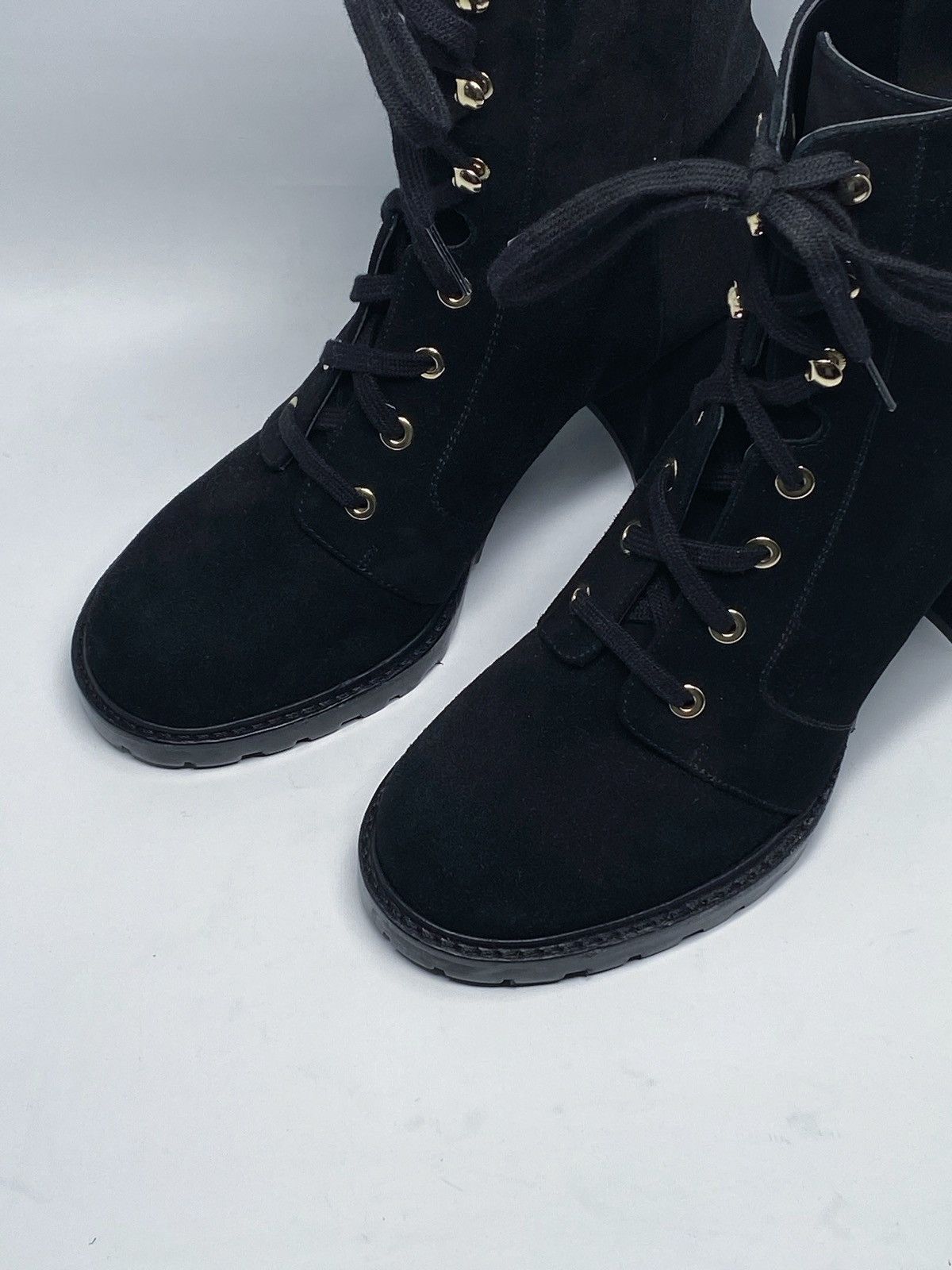 Stuart Weitzman Stuart Weitzman Suede Booties size 6.5 Size US 6.5 / IT 36.5 - 4 Thumbnail
