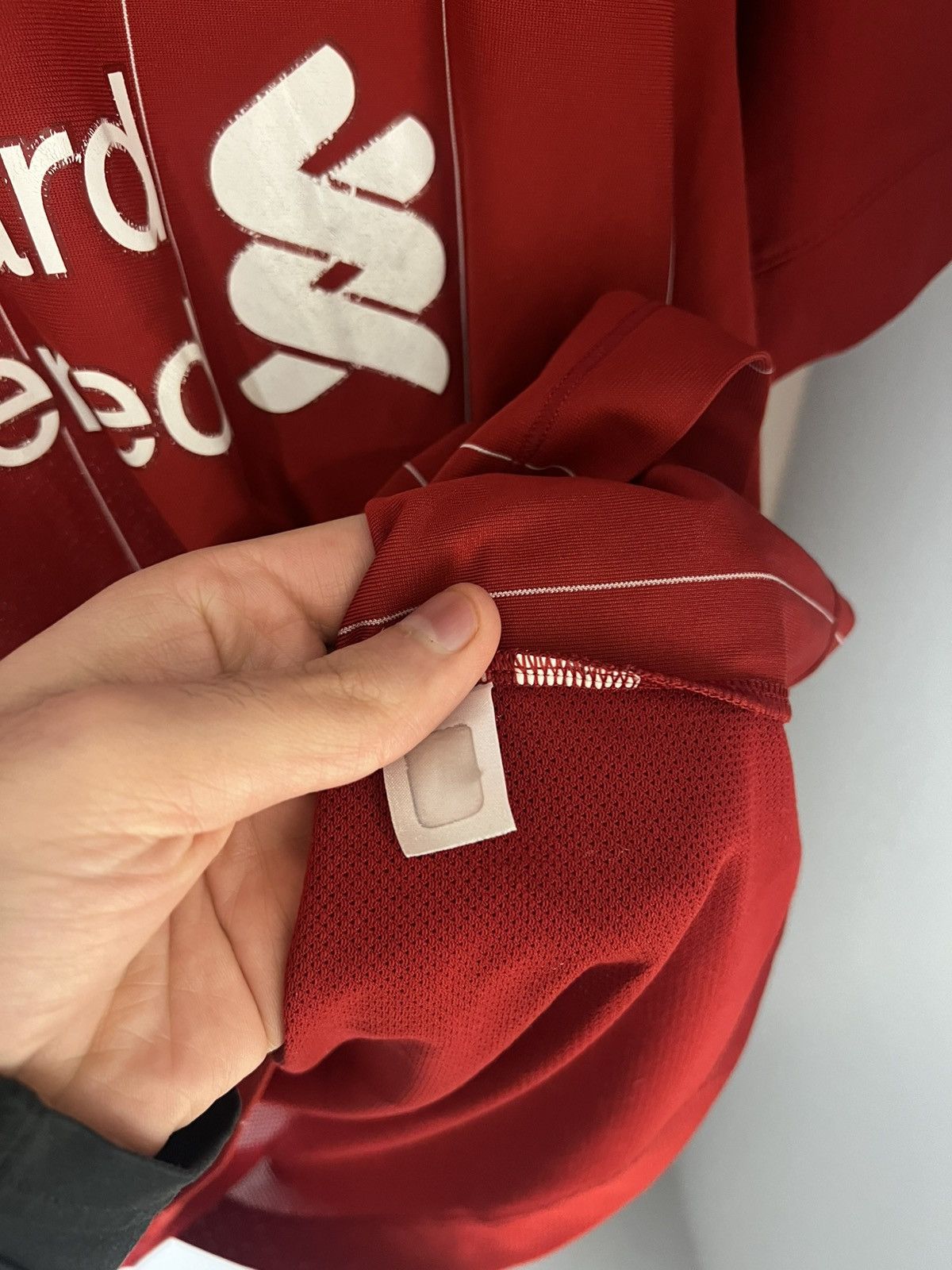 New Balance VINTAGE NEW BALANCE FC LIVERPOOL ENGLAND SOCCER JERSEY RETRO Size US L / EU 52-54 / 3 - 9 Thumbnail