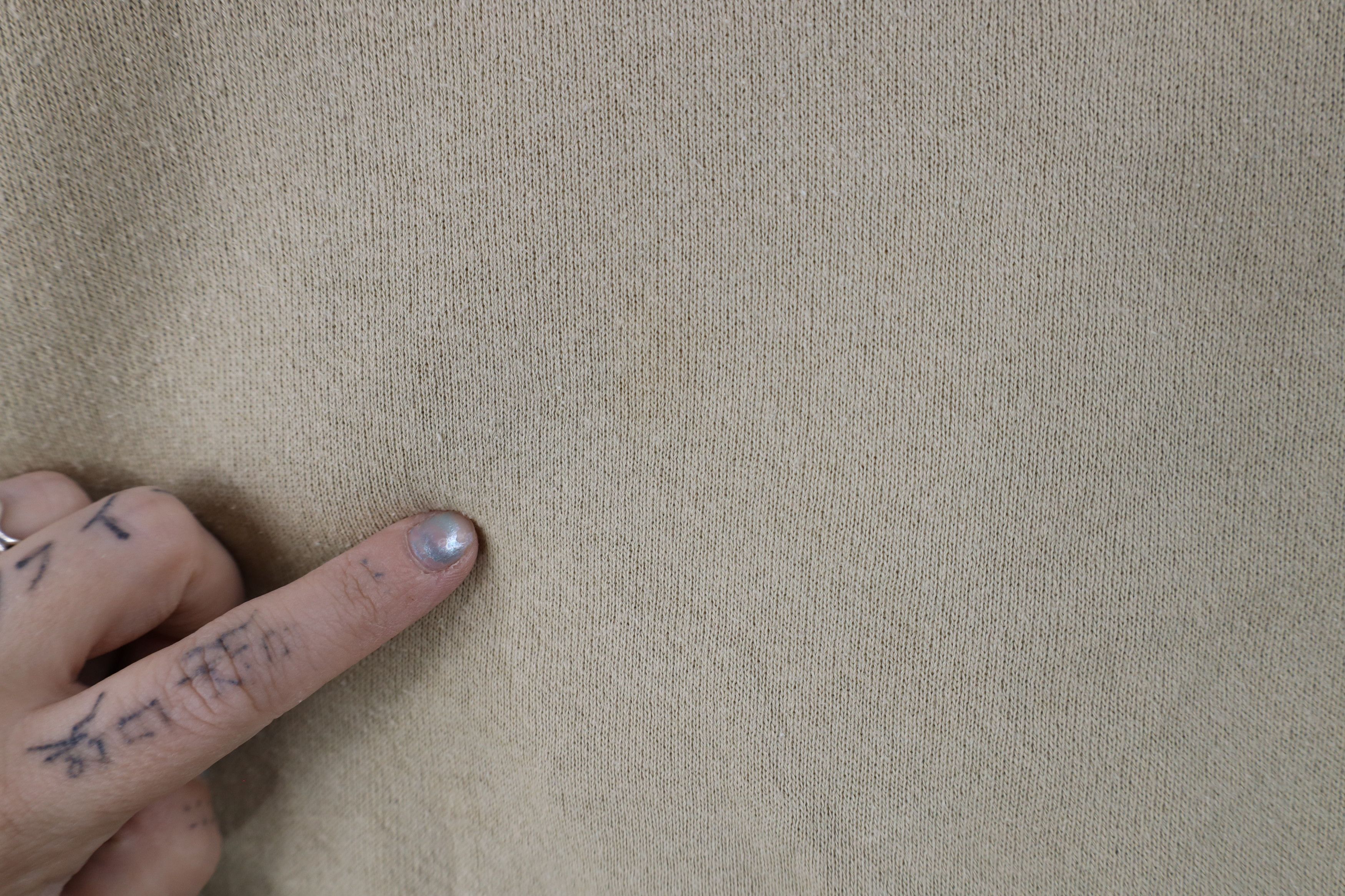 Vintage Vintage 90s Britannia Levis Crewneck Sweatshirt Beige USA Size US M / EU 48-50 / 2 - 4 Thumbnail