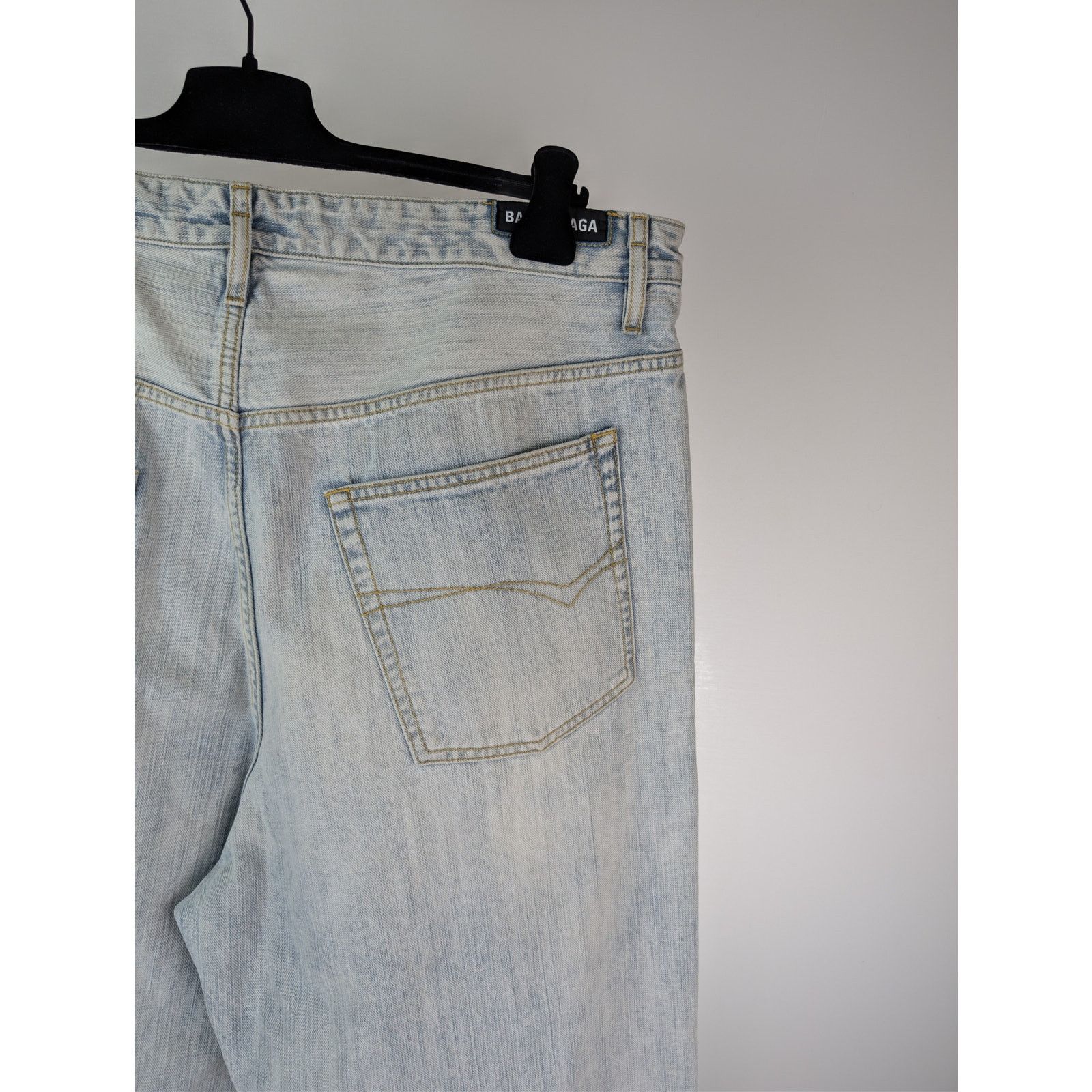 Balenciaga o1rshd1 Oversized Baggy Denim Pants in Bleached Ring Size US 32 / EU 48 - 14 Thumbnail