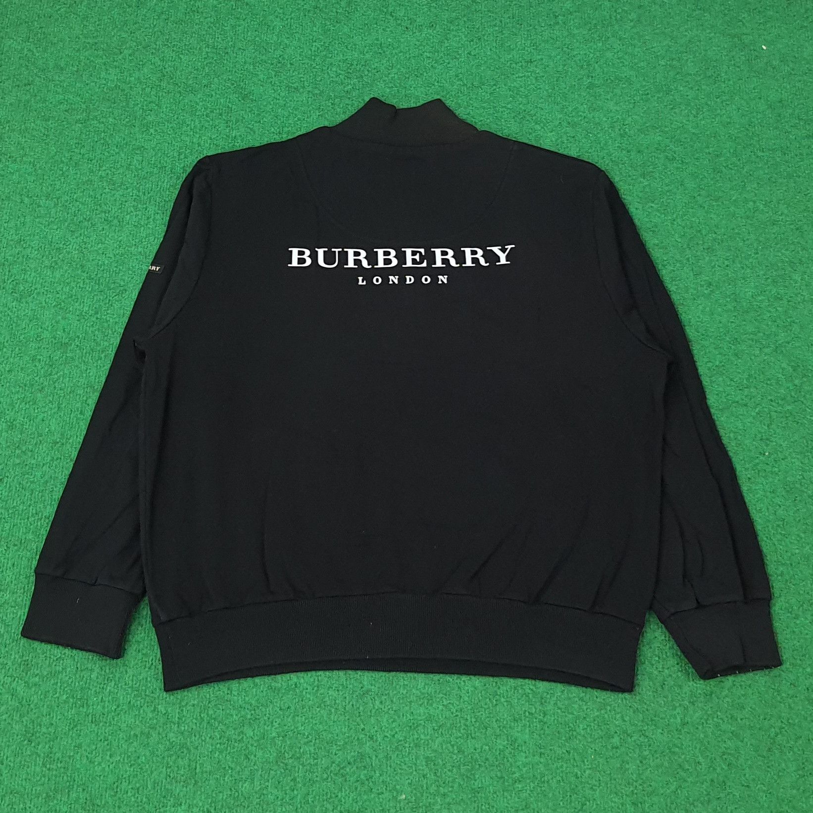 Burberry Vintage Burberry Custom Logo Half Zipper Sweatshirt C247N16 Size M / US 6-8 / IT 42-44 - 1 Thumbnail