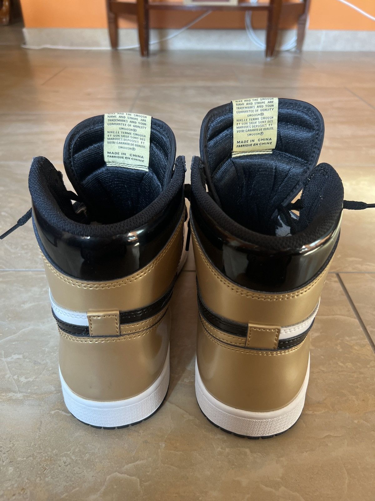 Jordan Brand × Nike Air Jordan 1 Retro High OG NRG “Gold Toe” Size US 9.5 / EU 42-43 - 10 Thumbnail