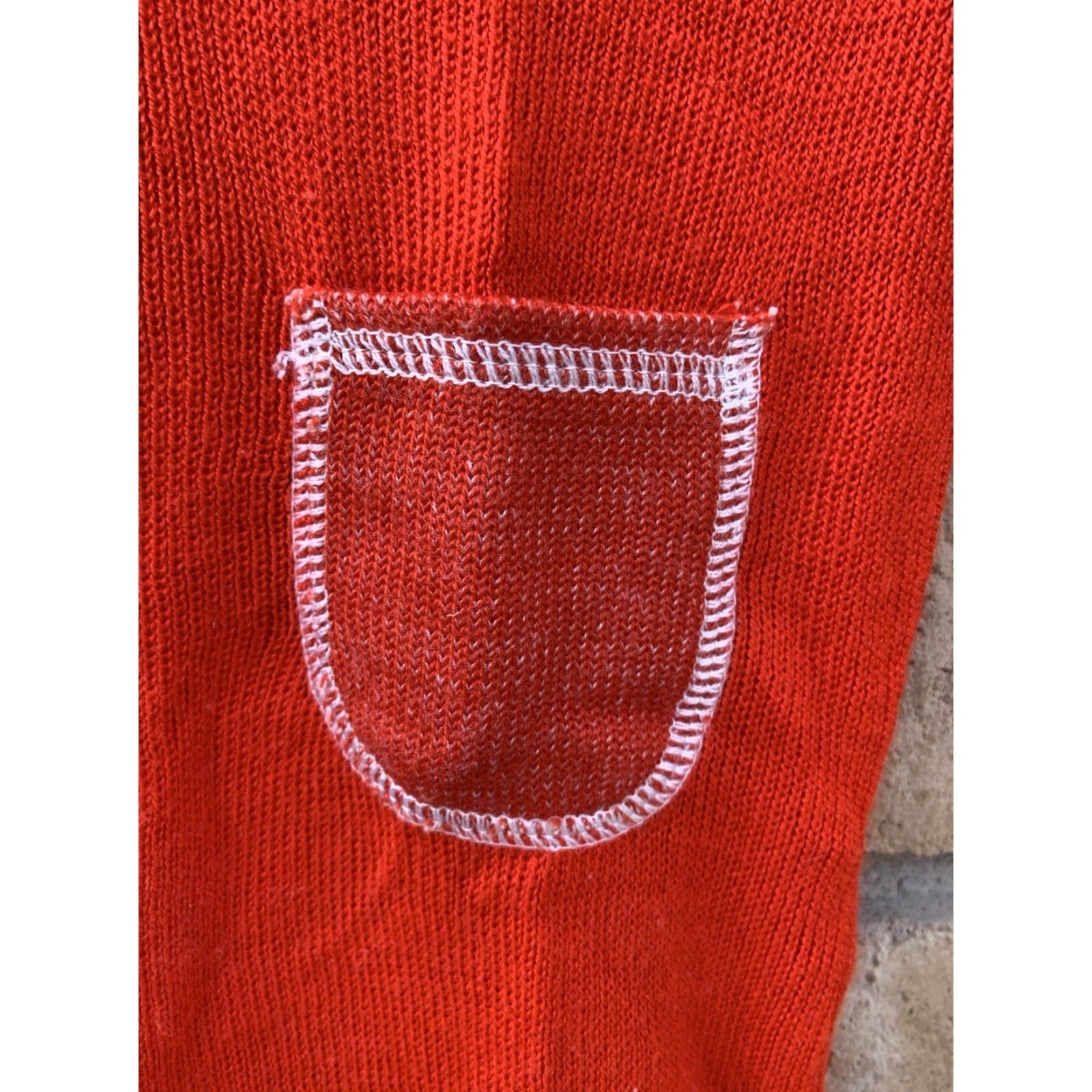 Vintage VINTAGE Acryl Pocket Tee T Shirt Red Slim Fitted Size L Unisex Adults Short Sleeve Knit Acrylic 1960s 1980s Mens Womens Boys Girls Size US L / EU 52-54 / 3 - 5 Thumbnail