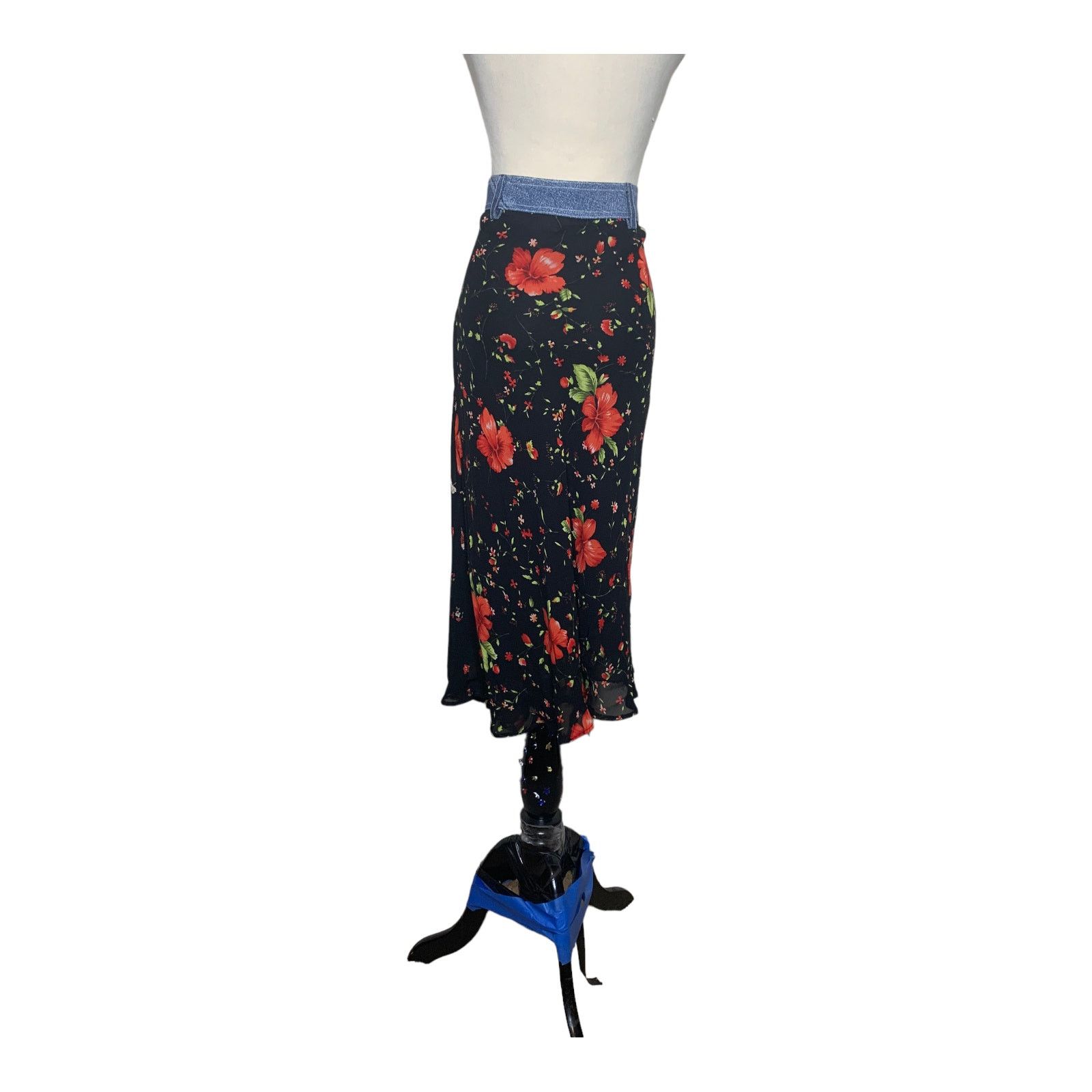 Maje Maje Paris black red floral ruffled skirt size 3- Small Size 32" / US 10 / IT 46 - 14 Thumbnail