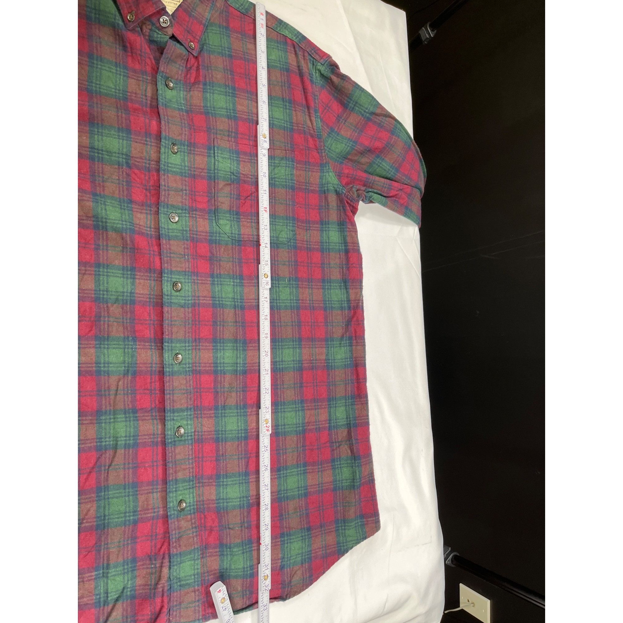 L.L. Bean L.L. Bean SKU 7662 Mens Red and Green Plaid Flannel Shirt Si Size US L / EU 52-54 / 3 - 5 Thumbnail