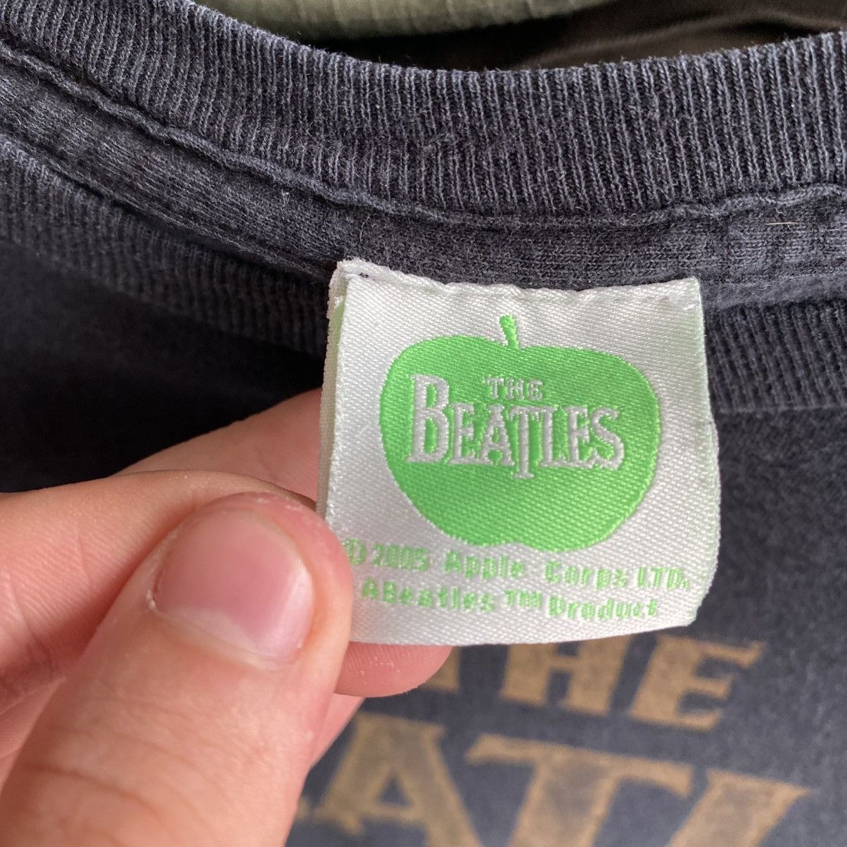 Band Tees Vintage The Beatles 2005 big logo rock band tee Size US S / EU 44-46 / 1 - 3 Thumbnail