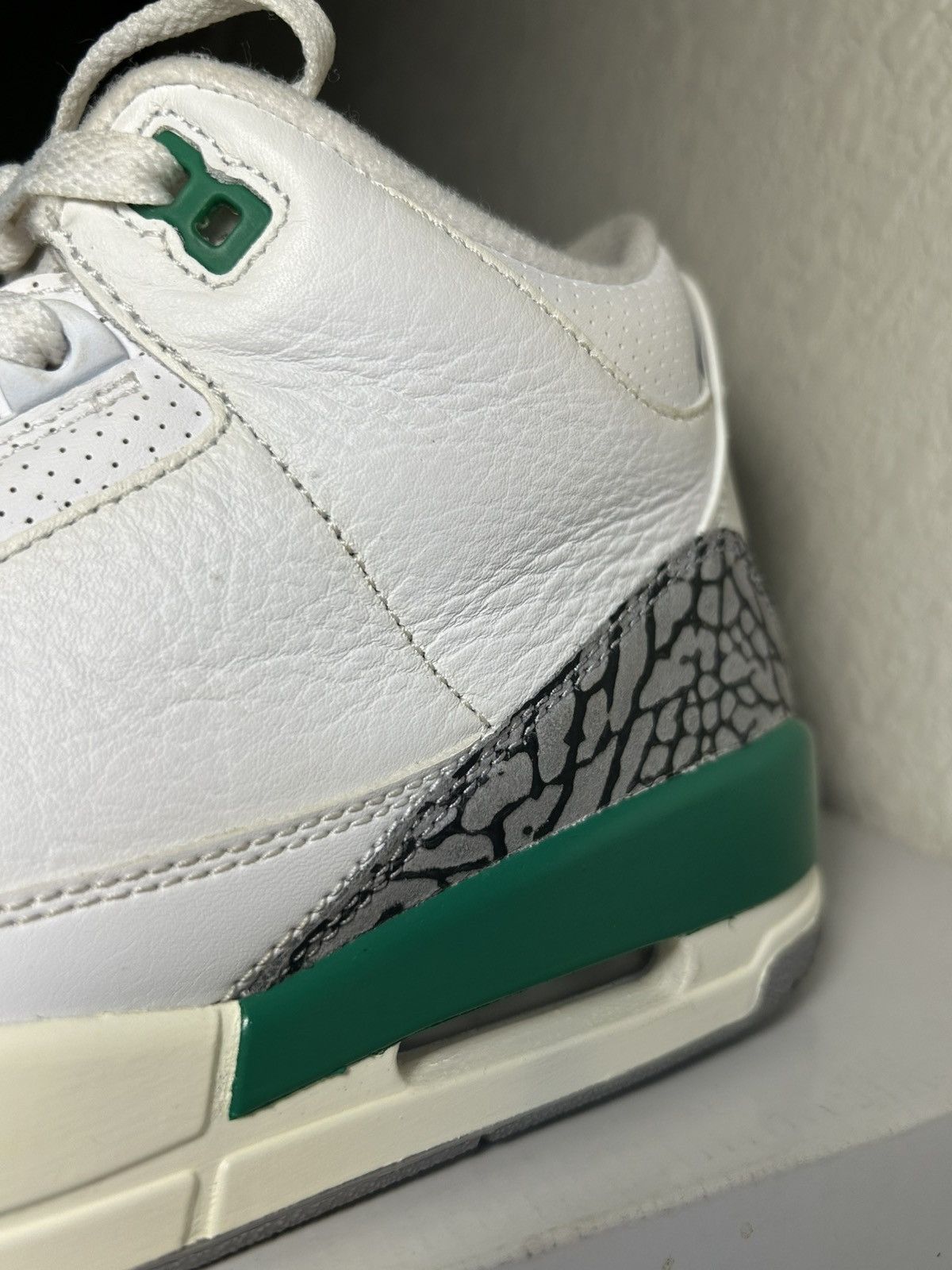 Jordan Brand Air jordan 3 retro (lucky green) Size US 8.5 / EU 41-42 - 4 Thumbnail