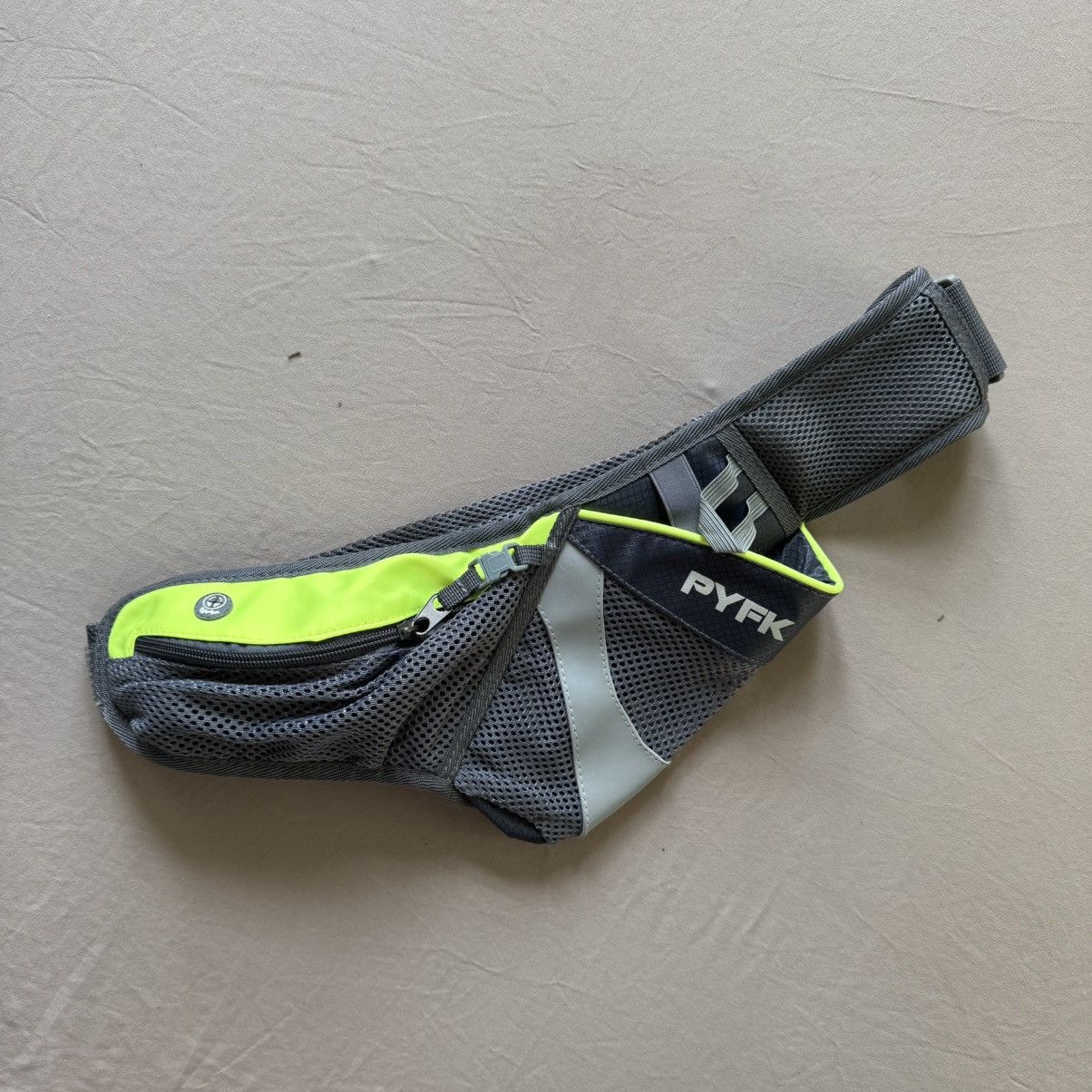 Other PYFK Hydration Running Belt Fanny Pack Size ONE SIZE - 1 Thumbnail