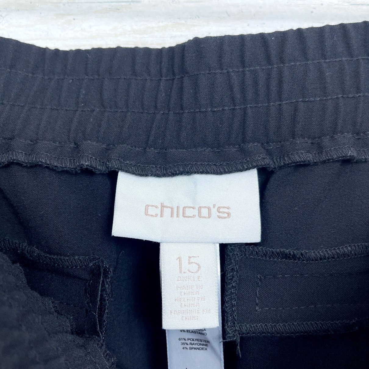 Chicos Chicos So Slimming Magique Tapered Ankle Pants Black M 1.5 Size 27" / US 4 / IT 40 - 5 Thumbnail