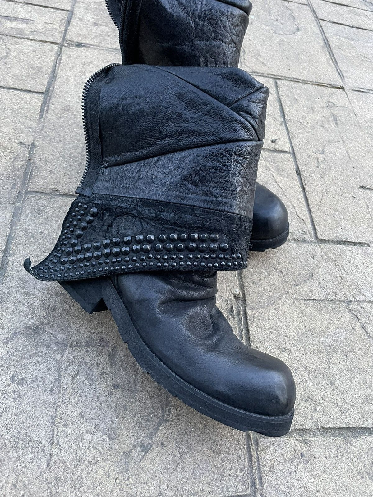 Kmrii Crush Boots