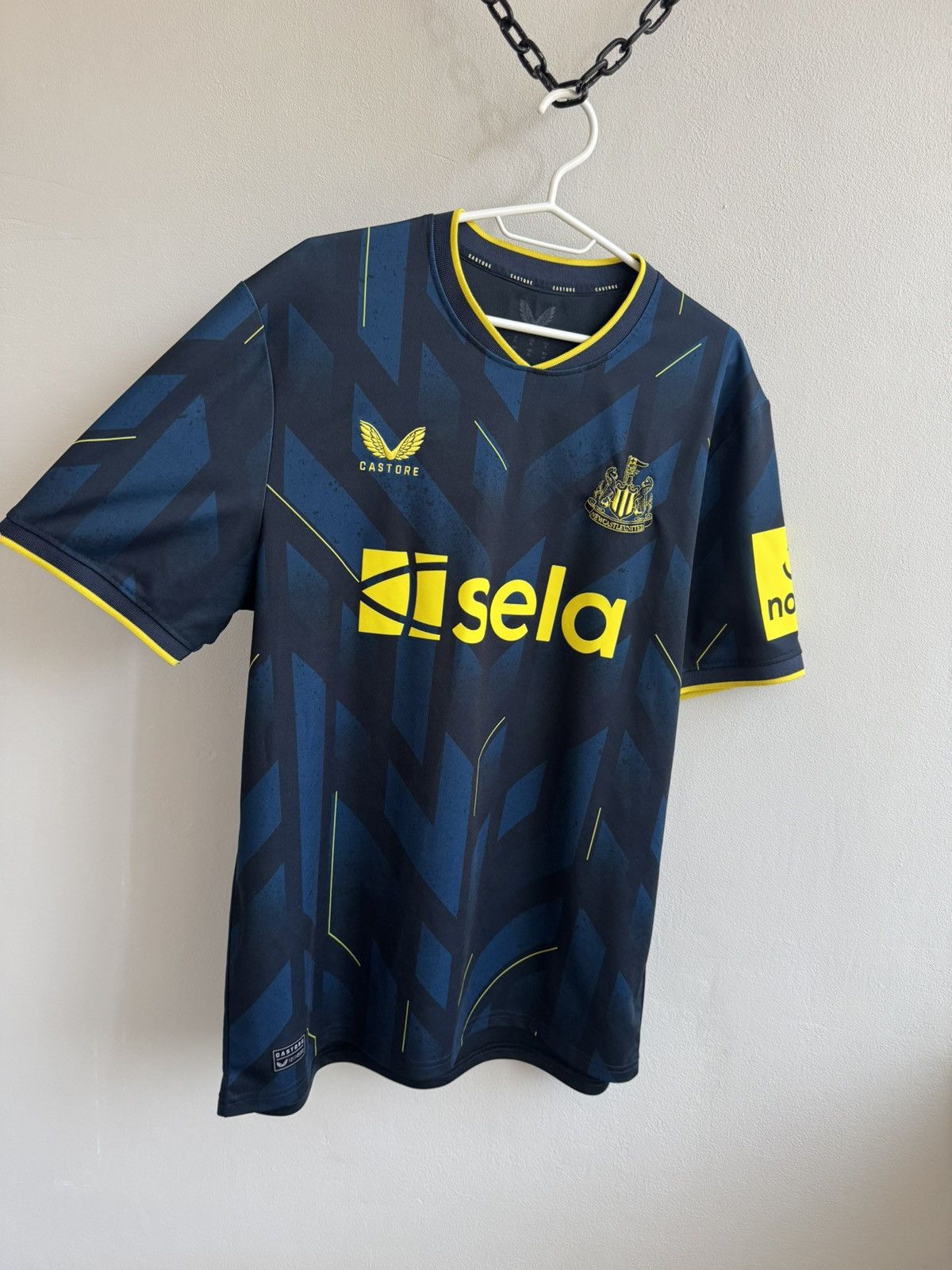Castore Newcastle 2023 2024 #67 L Miley Football Soccer Jersey Shirt Size US XL / EU 56 / 4 - 11 Thumbnail