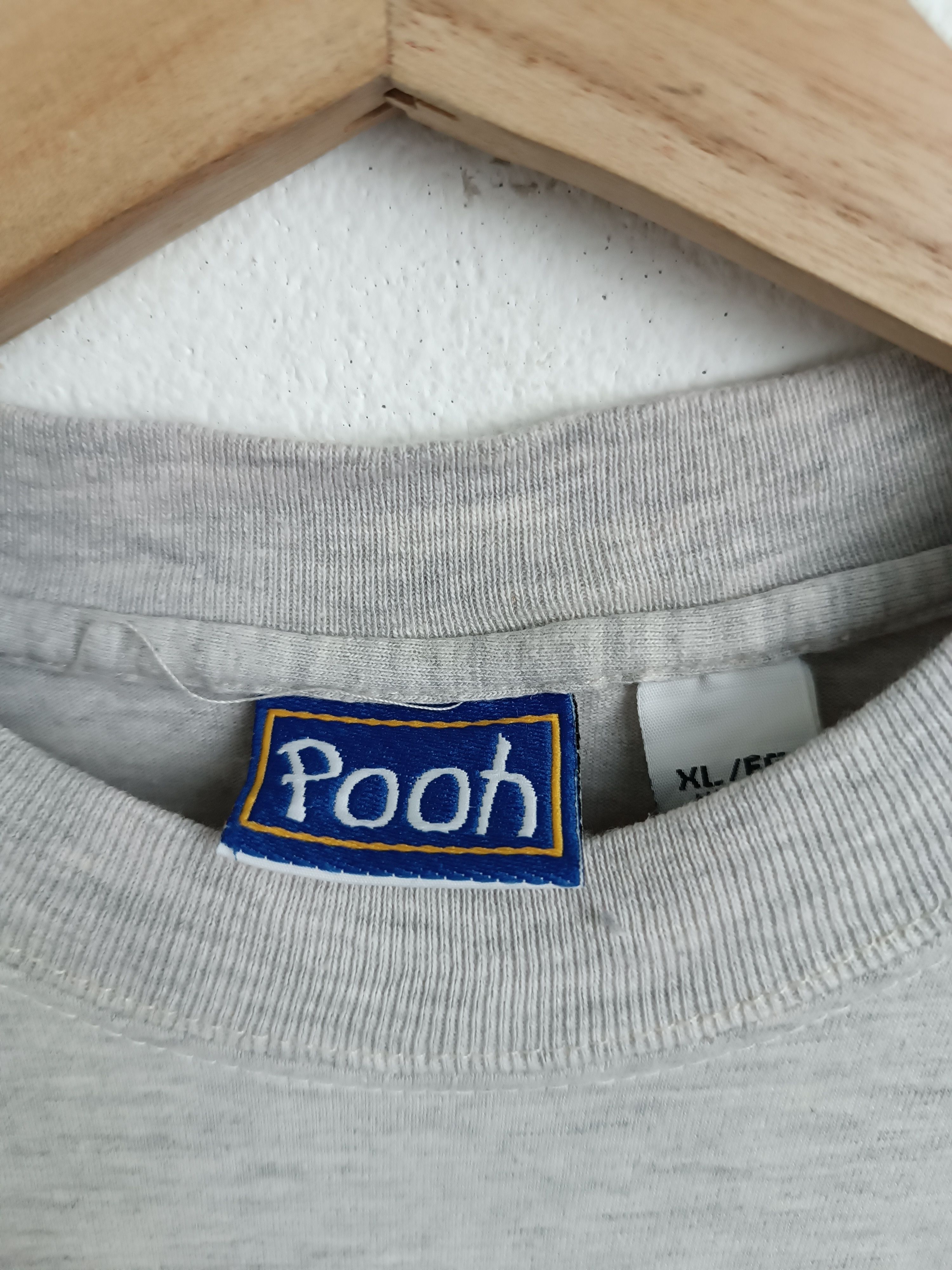 Disney VINTAGE 90'S DISNEY POOH EMBROID LOGO TEE piglet tigger roo Size US L / EU 52-54 / 3 - 10 Thumbnail