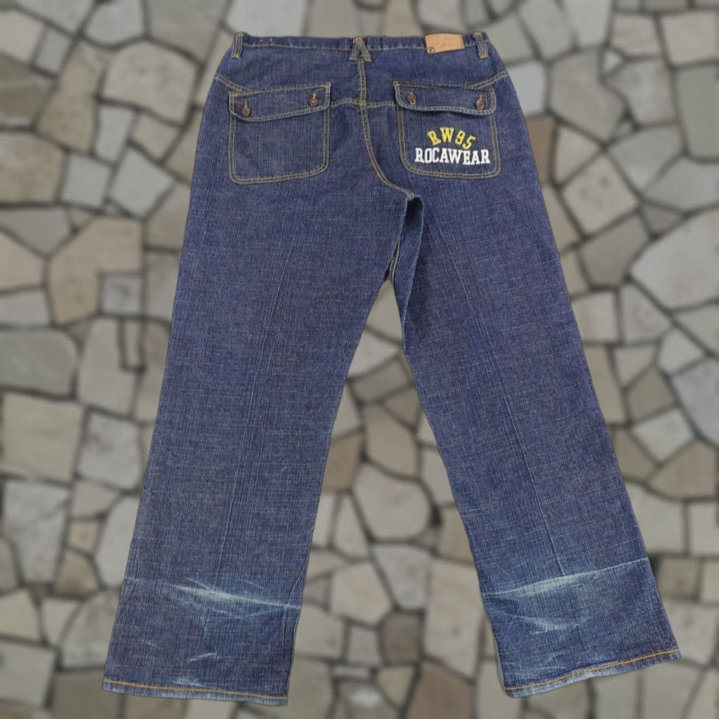 Rocawear VINTAGE Rocawear Jeans Mens 40x34 Blue Denim Embroidered Baggy Hip Hop Y2K 40x34 Relaxed Straight Denim Jeans Mens Blue Rocawear Size US 40 / EU 56 - 1 Thumbnail