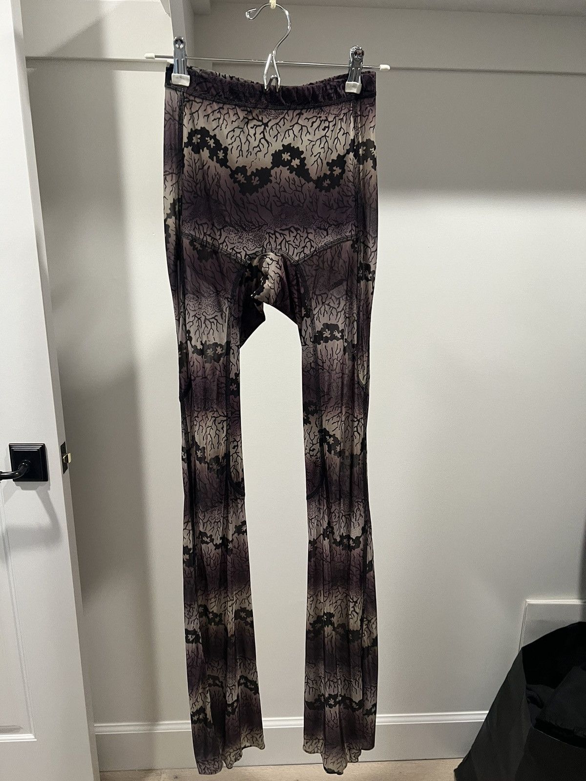 KNWLS KNWLS Halcyon Leggings Size 25" / US 0 / IT 36 - 1 Thumbnail