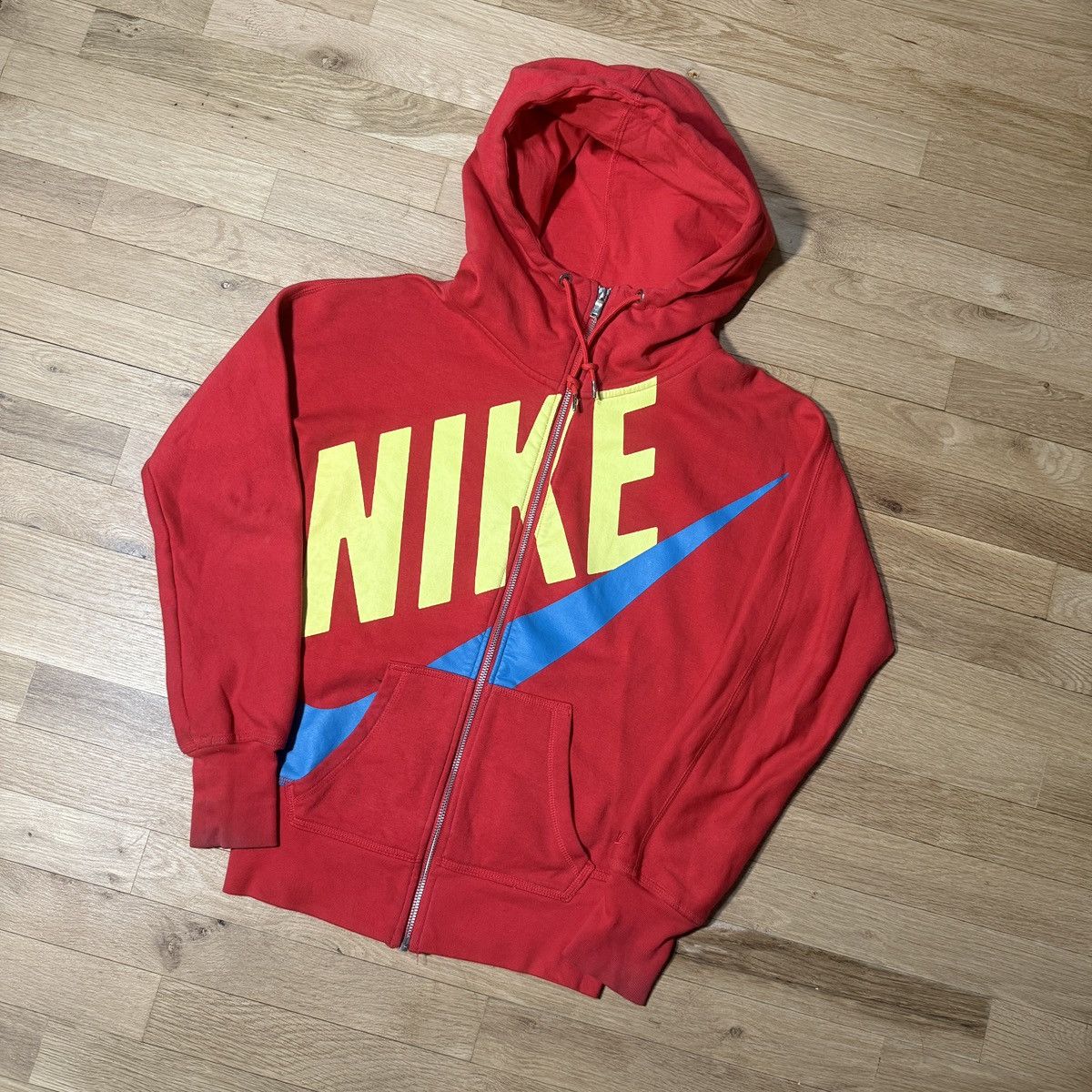 Nike × Vintage Vintage 90s Nike Big Swoosh Red Zip Up Hoodie Women’s S Y2K Size US S / EU 44-46 / 1 - 1 Thumbnail