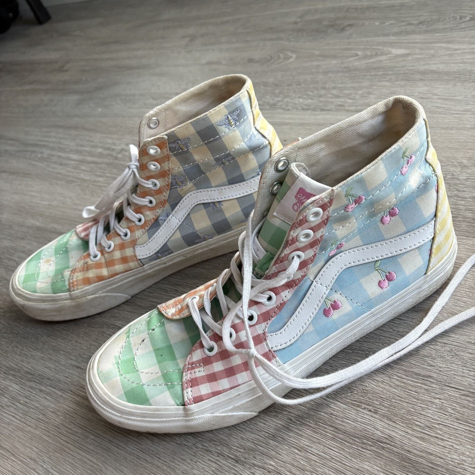 Vans Vans Sk8-Hi Women's 10 Cherry Gingham Patchwork High Top Size L / US 10 / IT 46 - 2 Thumbnail
