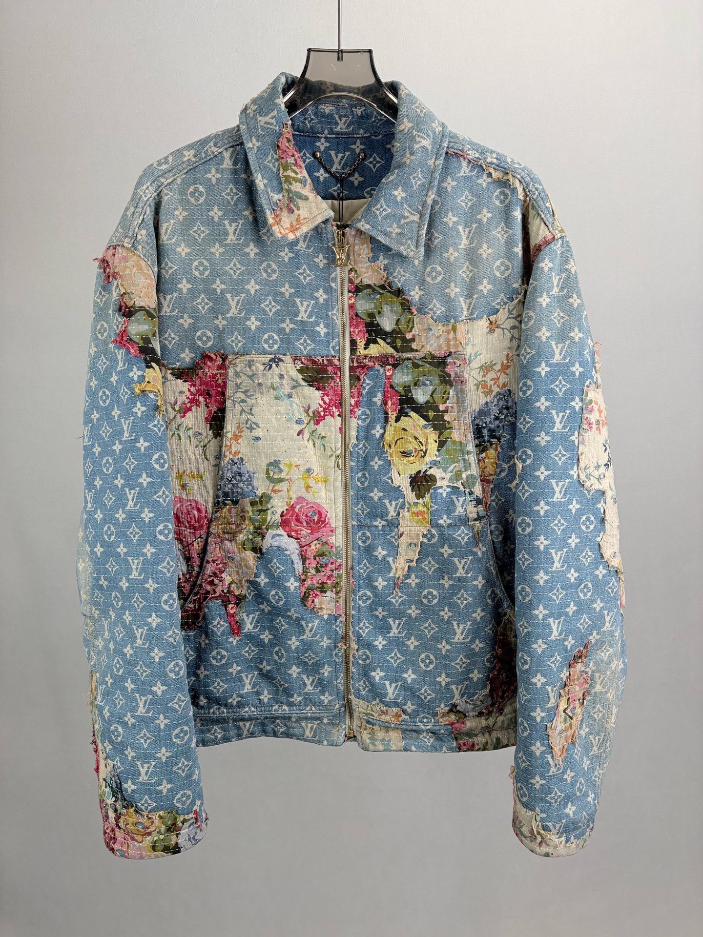 Louis Vuitton Louis Vuitton LV Floral Distressed Denim Jacket Size XL / US 12-14 / IT 48-50 - 1 Thumbnail