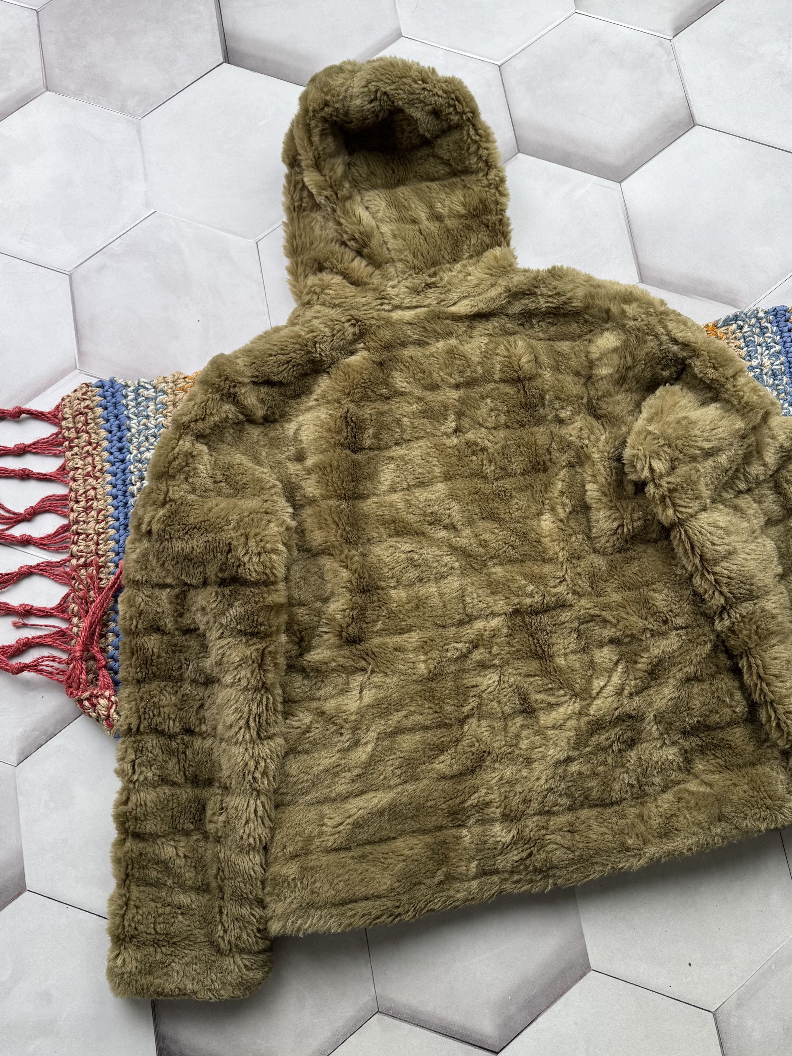 Japanese Brand Vintage Faux Fur Hooded Jacket (E4) Size US S / EU 44-46 / 1 - 7 Thumbnail