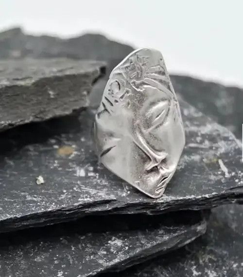 Ring Of Fire Abstract Face Ring Silver Modern Human Art Tribal Size ONE SIZE - 2 Thumbnail