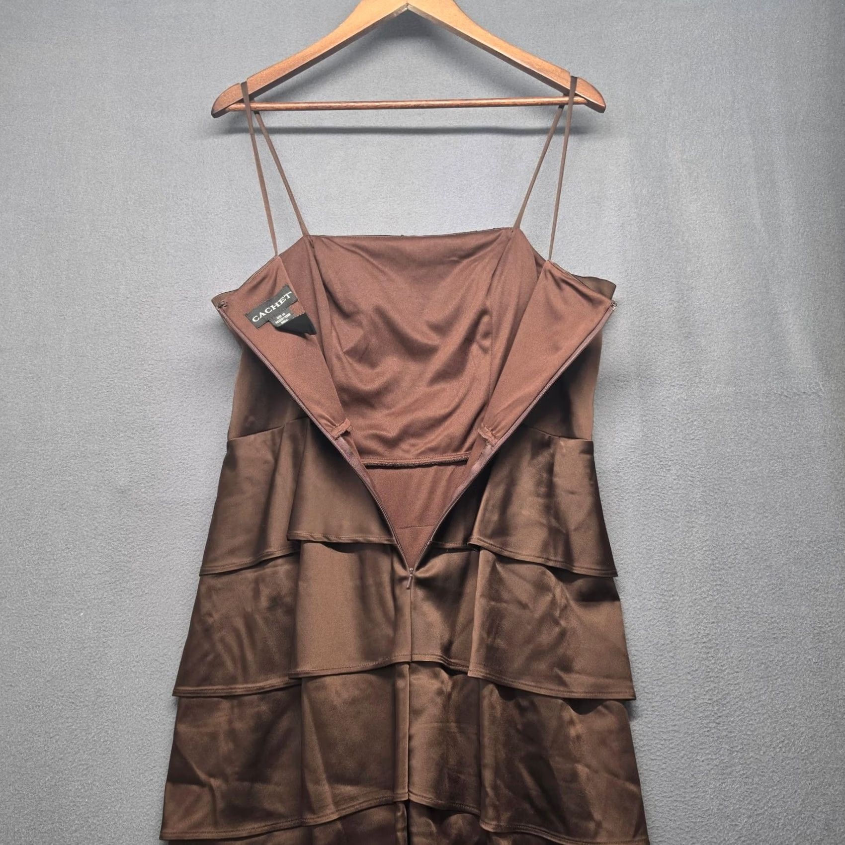 Vintage Cachet Brown Tiered Cocktail Dress Womens 14 Plus Beaded Formal Spaghetti Strap Satin Midi Dress Womens 14 Beaded Formal Spaghetti Strap Satin Size XL / US 12-14 / IT 48-50 - 8 Thumbnail