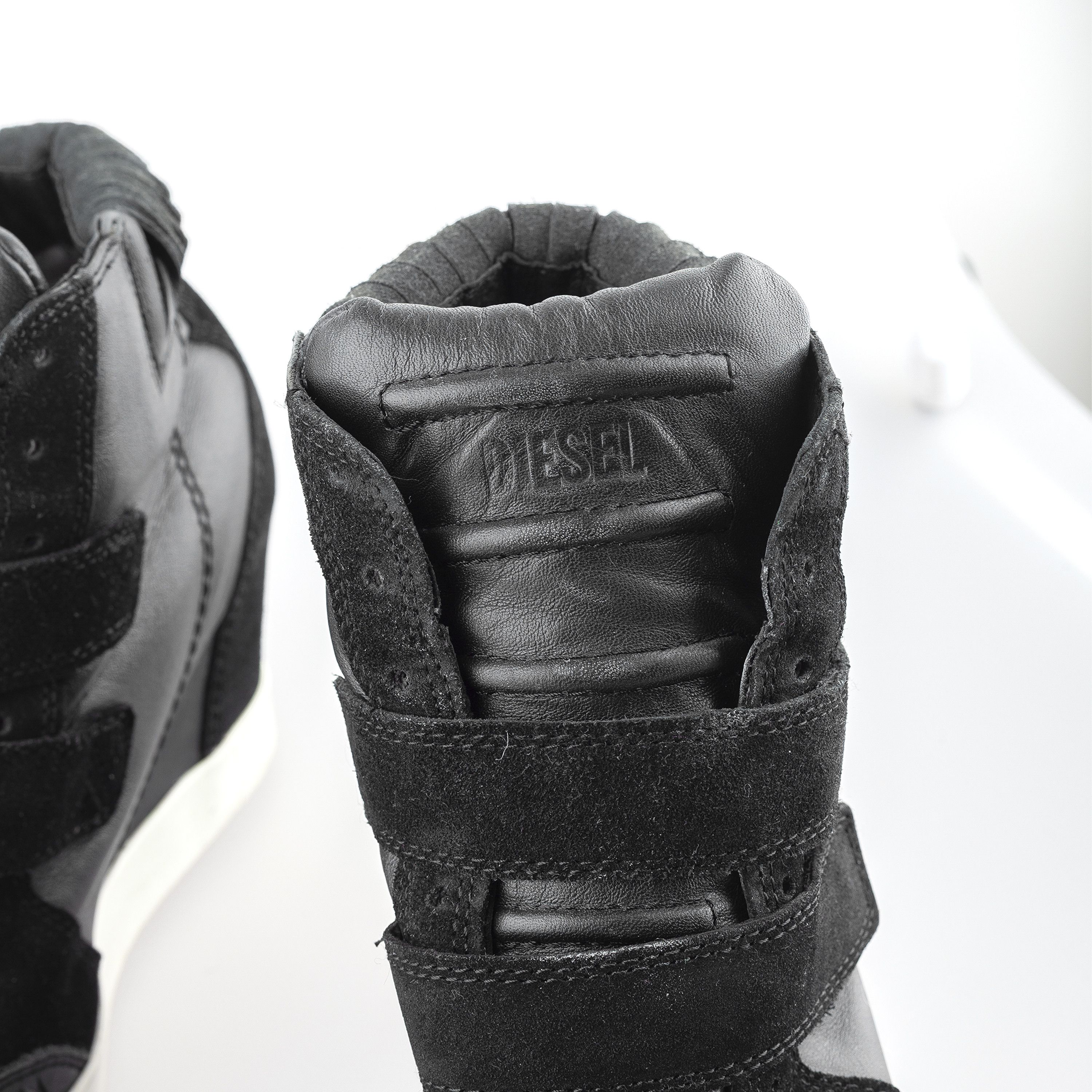 Diesel Diesel Black Leather Vintage Wedge Sneakers (37 EU) Size US 6 / IT 36 - 8 Thumbnail
