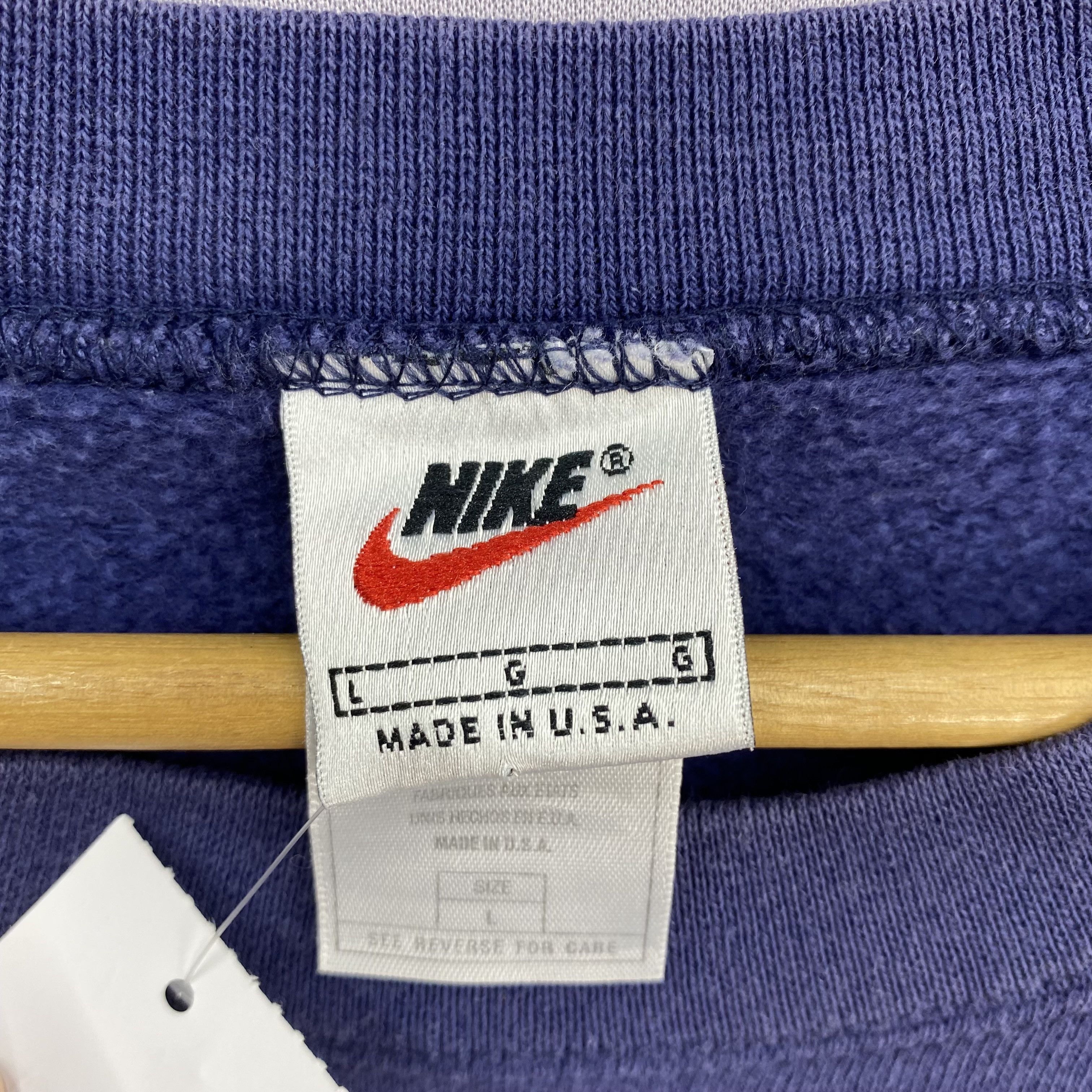 Nike Vintage 1997 Faded Nike Carolina Football Sweatshirt UNC Size US XL / EU 56 / 4 - 8 Thumbnail