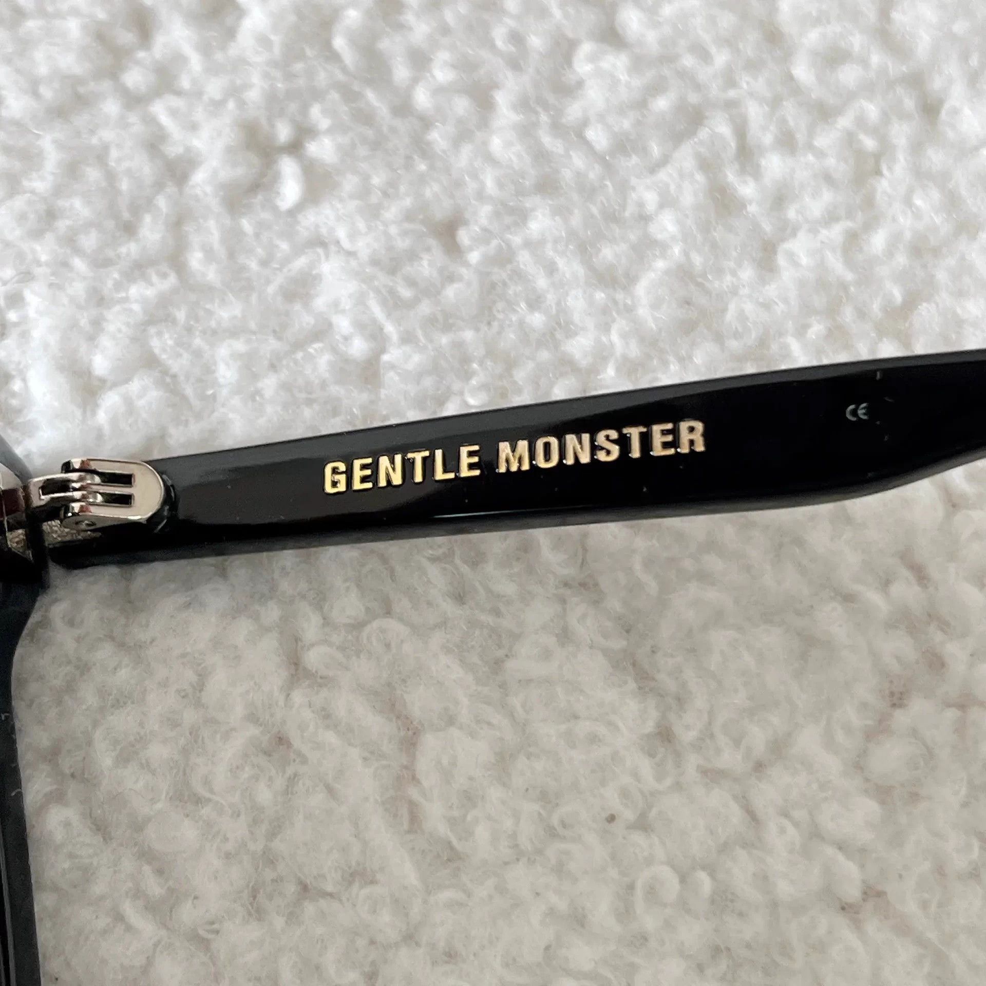 Gentle Monster Gentle Monster GM Black Sunglasses Pre-owned Size ONE SIZE - 5 Thumbnail