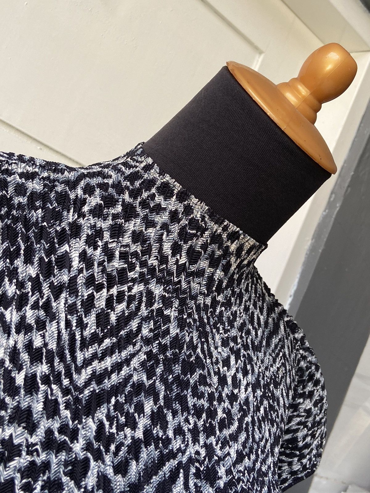 Designer × Japanese Brand VINVERT Black Pleats T-Shirt Size XXS / US 00 / IT 34 - 15 Thumbnail