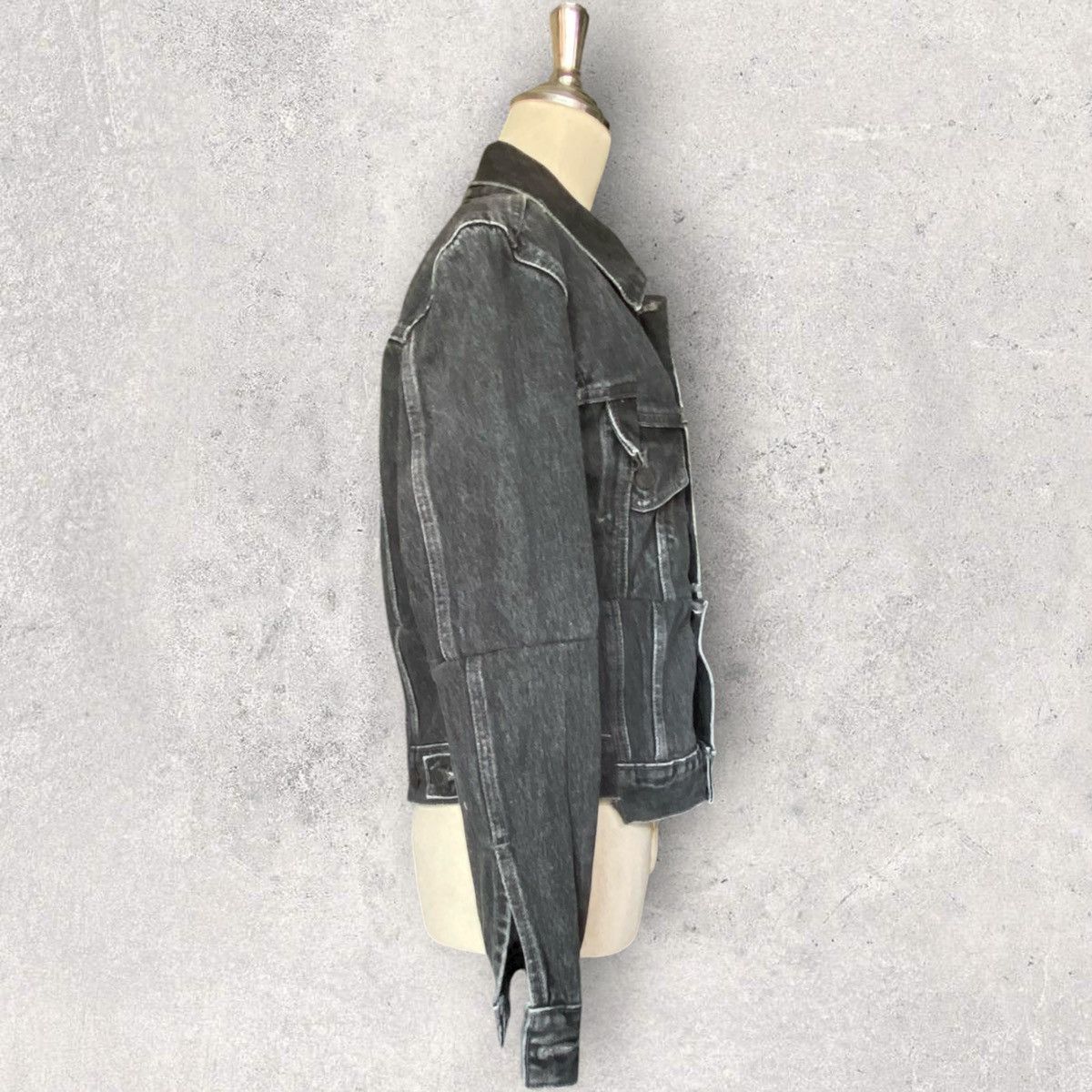 Levi's × Vetements Fall18 Deconstructed Denim Jacket Size S / US 4 / IT 40 - 6 Thumbnail